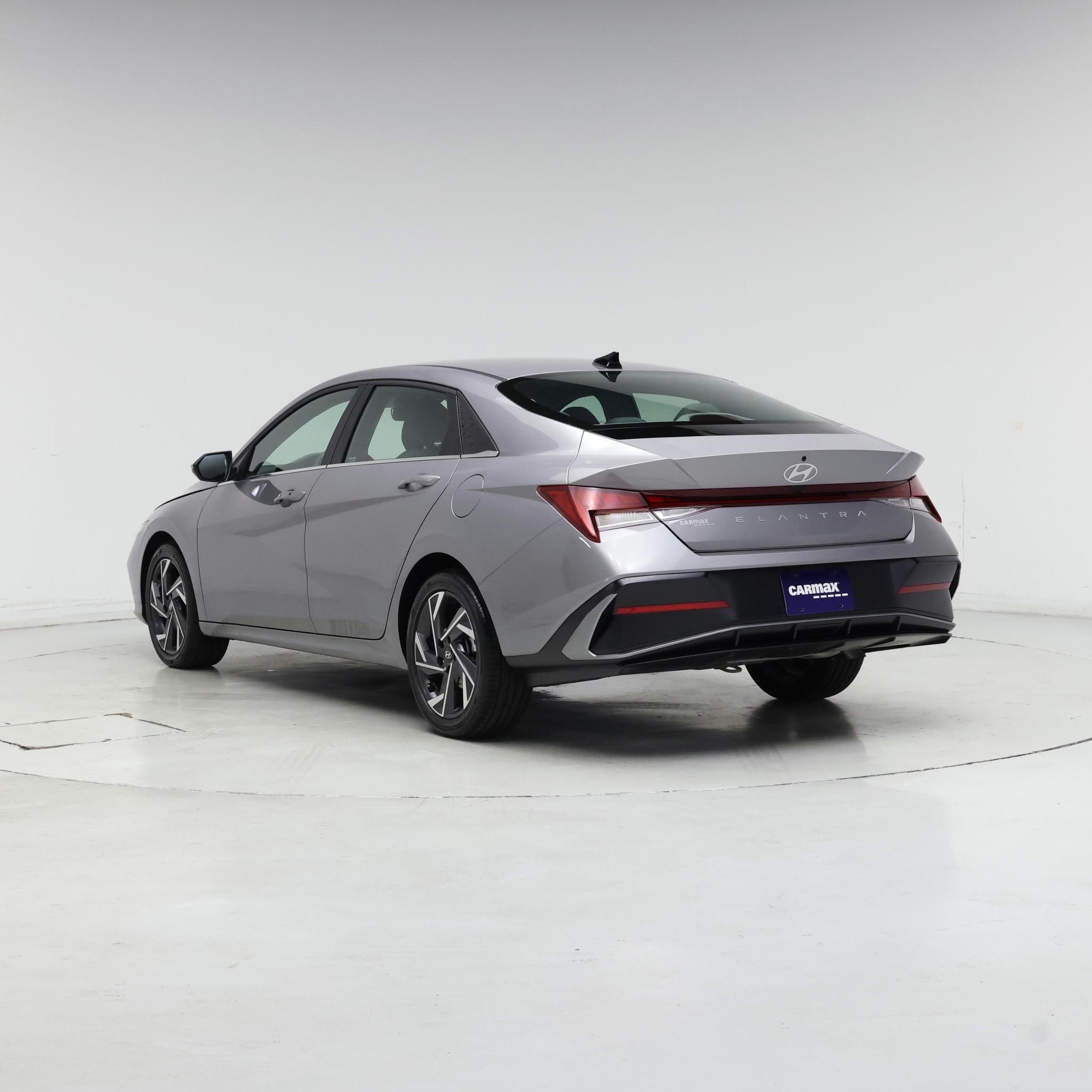 Thumbnail: 2025 Hyundai Elantra - 2