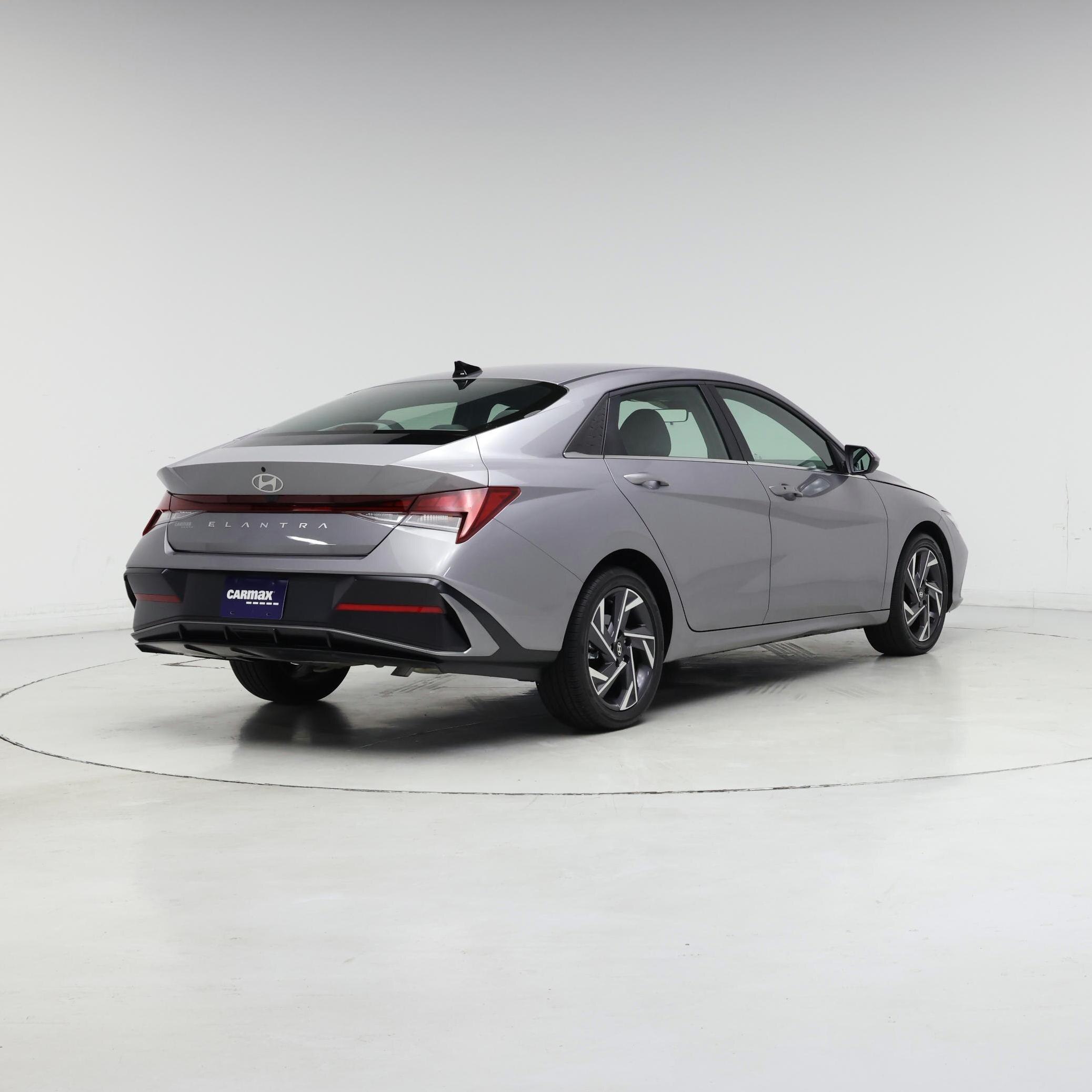 Thumbnail: 2025 Hyundai Elantra - 8
