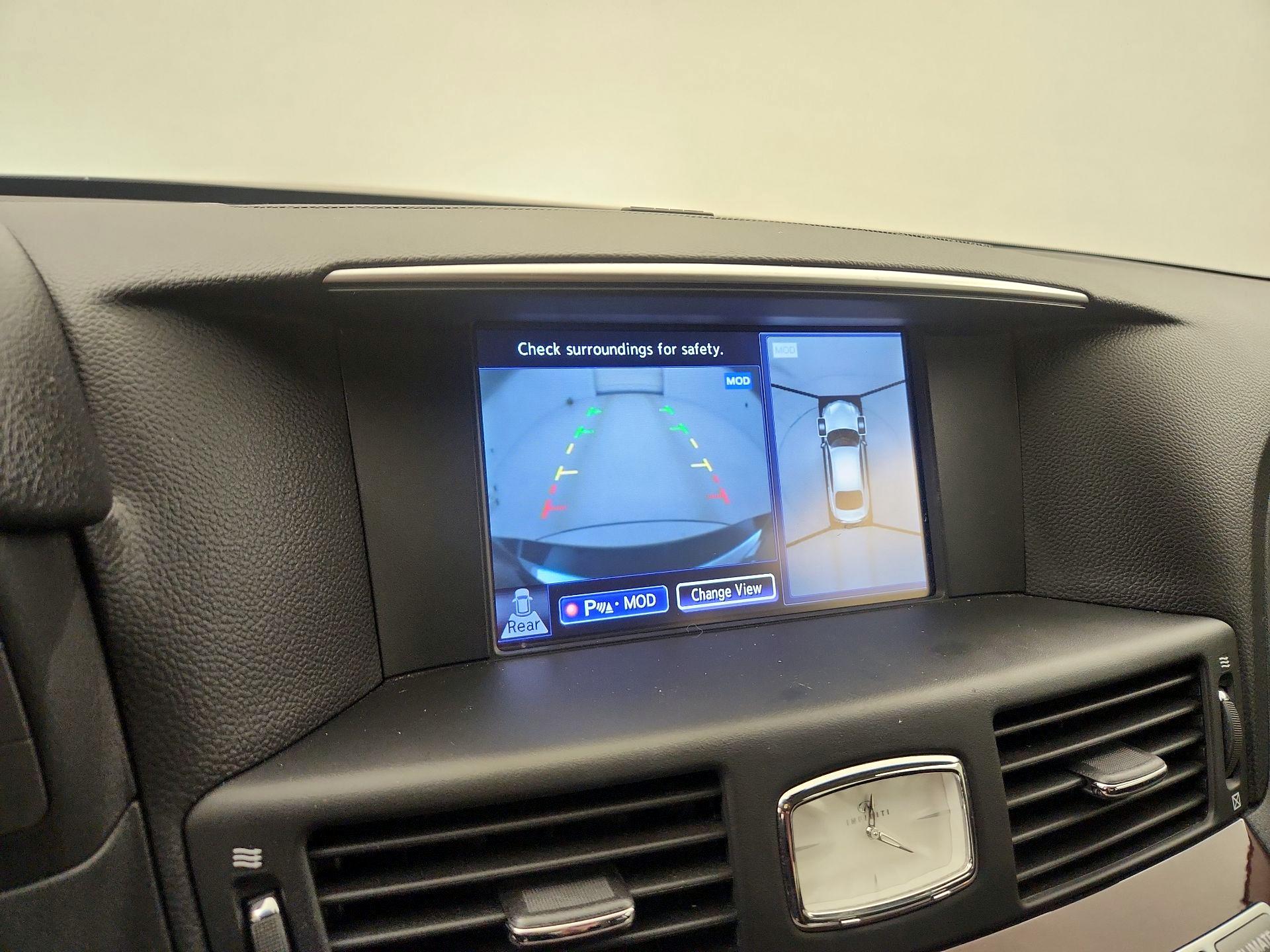 Thumbnail: 2016 INFINITI Q70 - 14