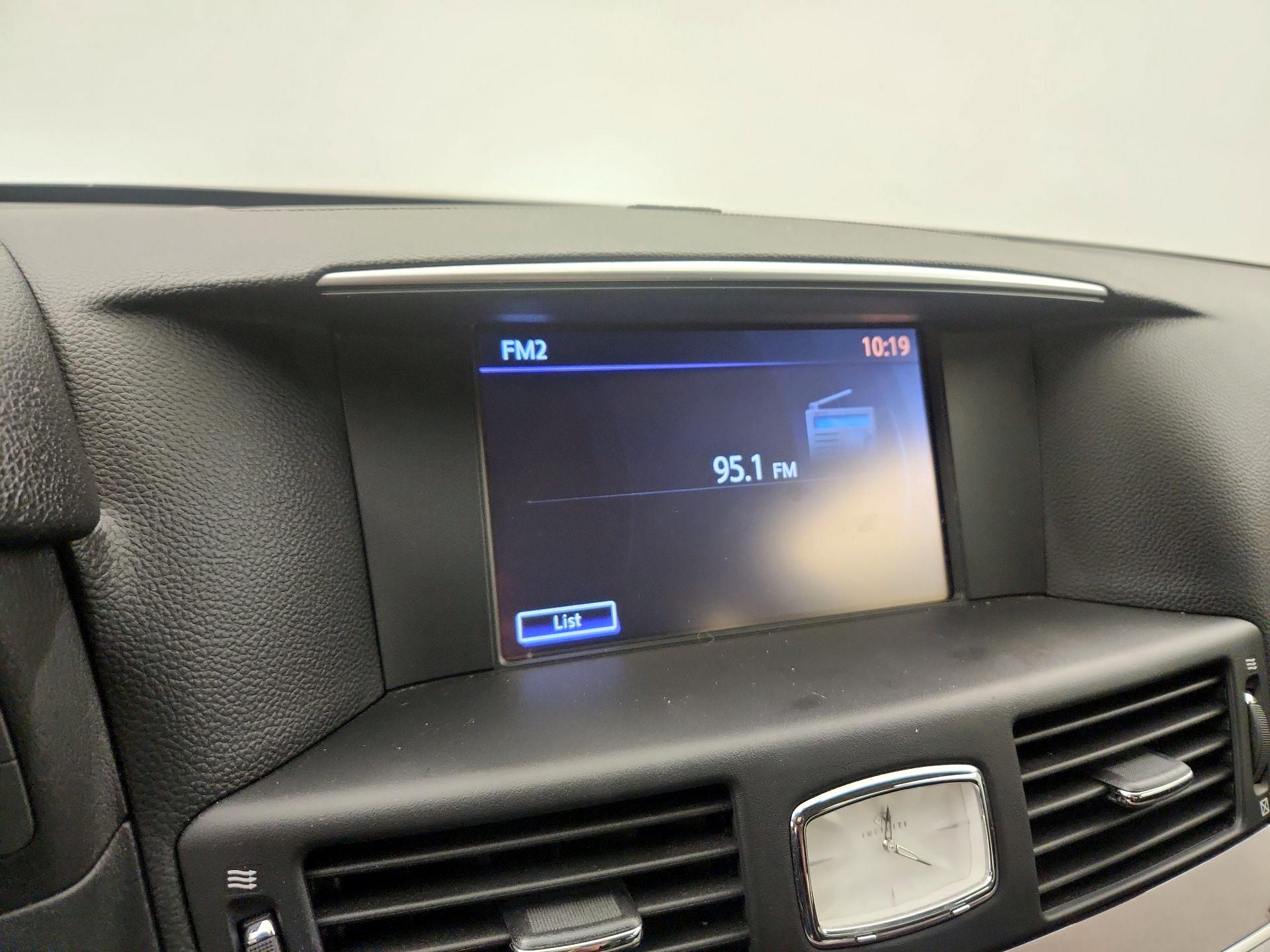 Thumbnail: 2016 INFINITI Q70 - 15