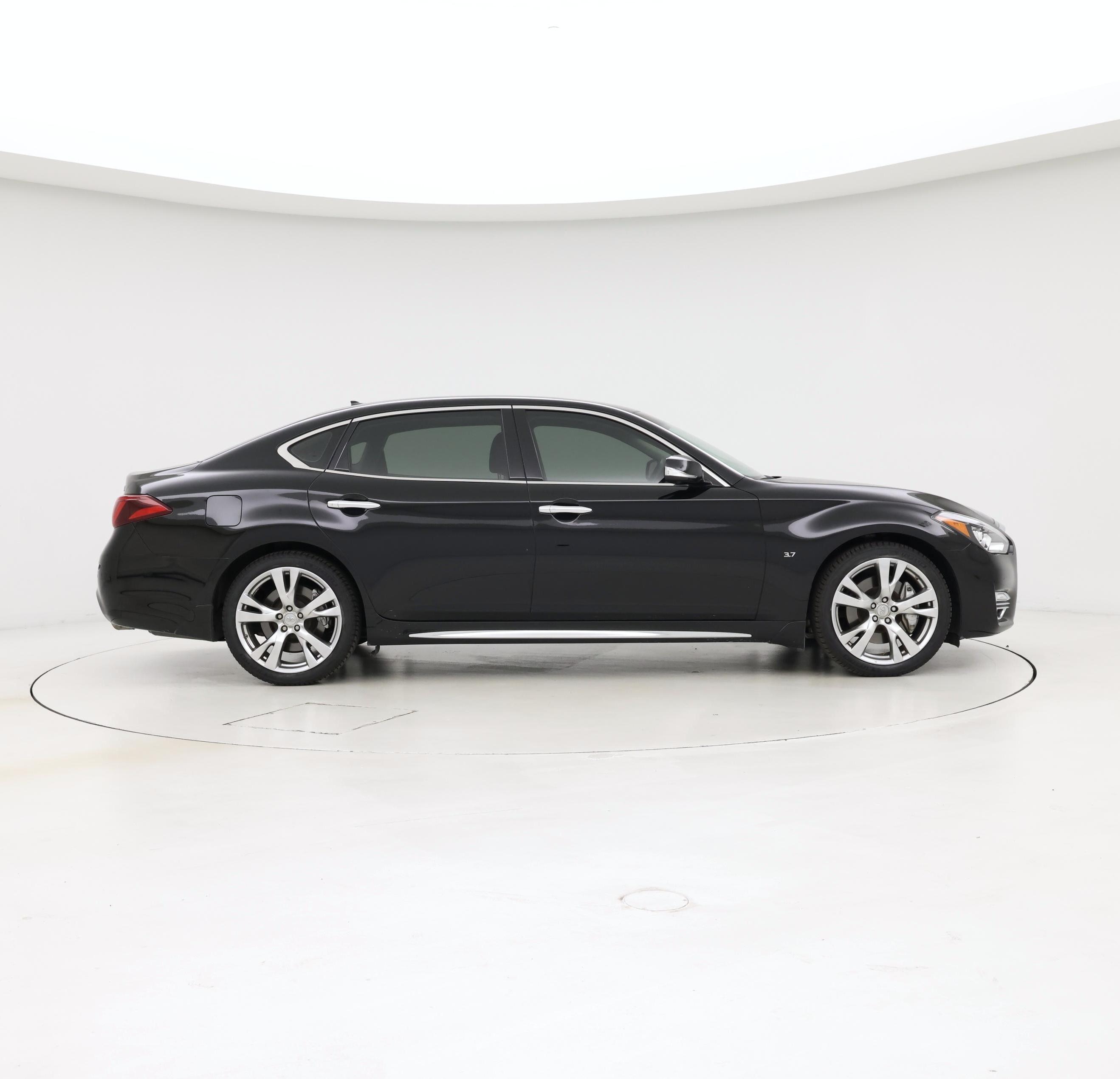 Thumbnail: 2016 INFINITI Q70 - 7