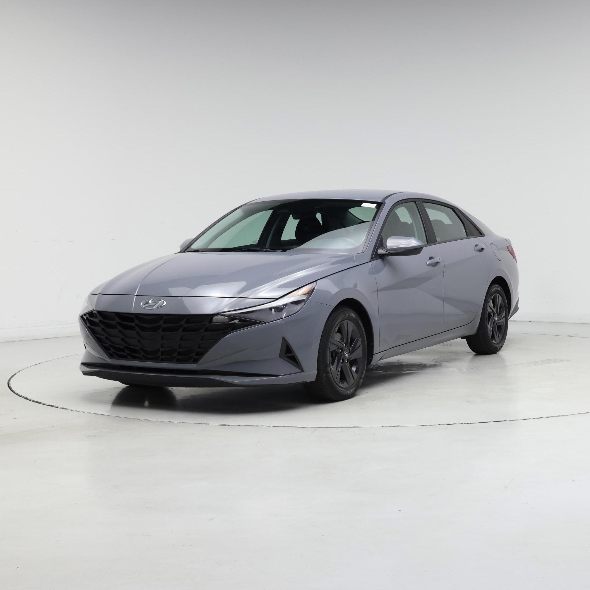 Thumbnail: 2023 Hyundai Elantra - 4