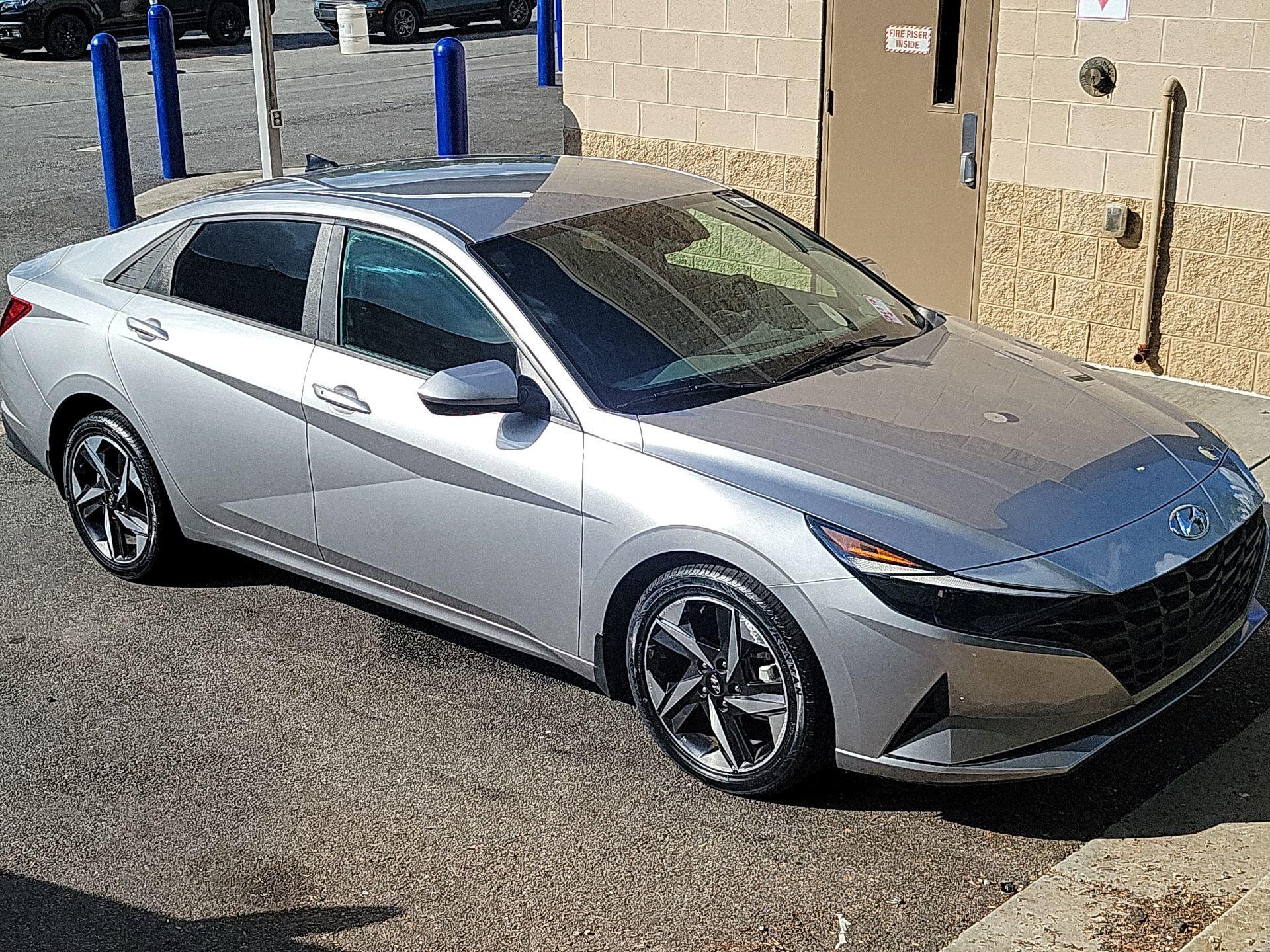 Thumbnail: 2023 Hyundai Elantra - 1