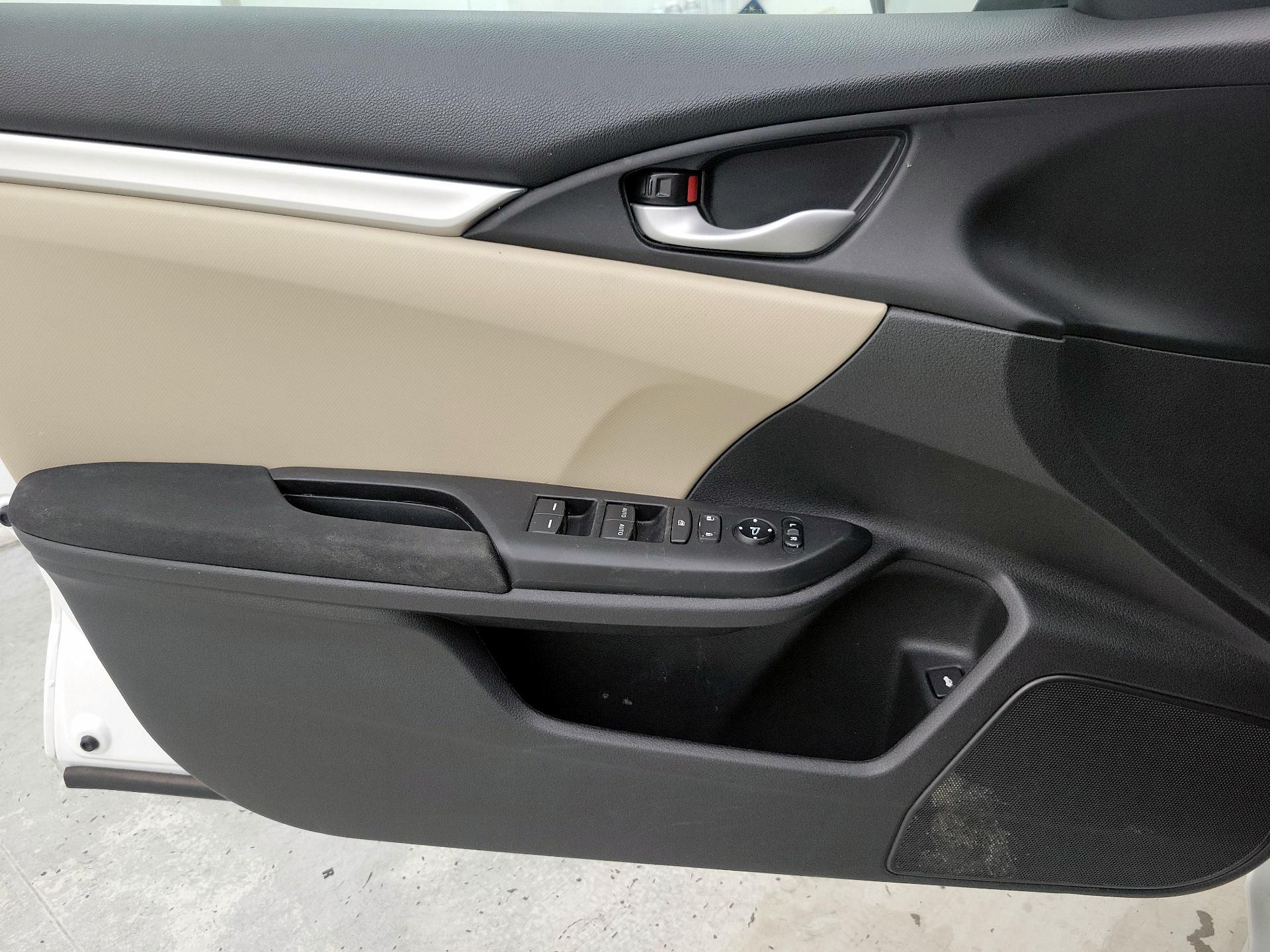 Thumbnail: 2019 Honda Civic - 12