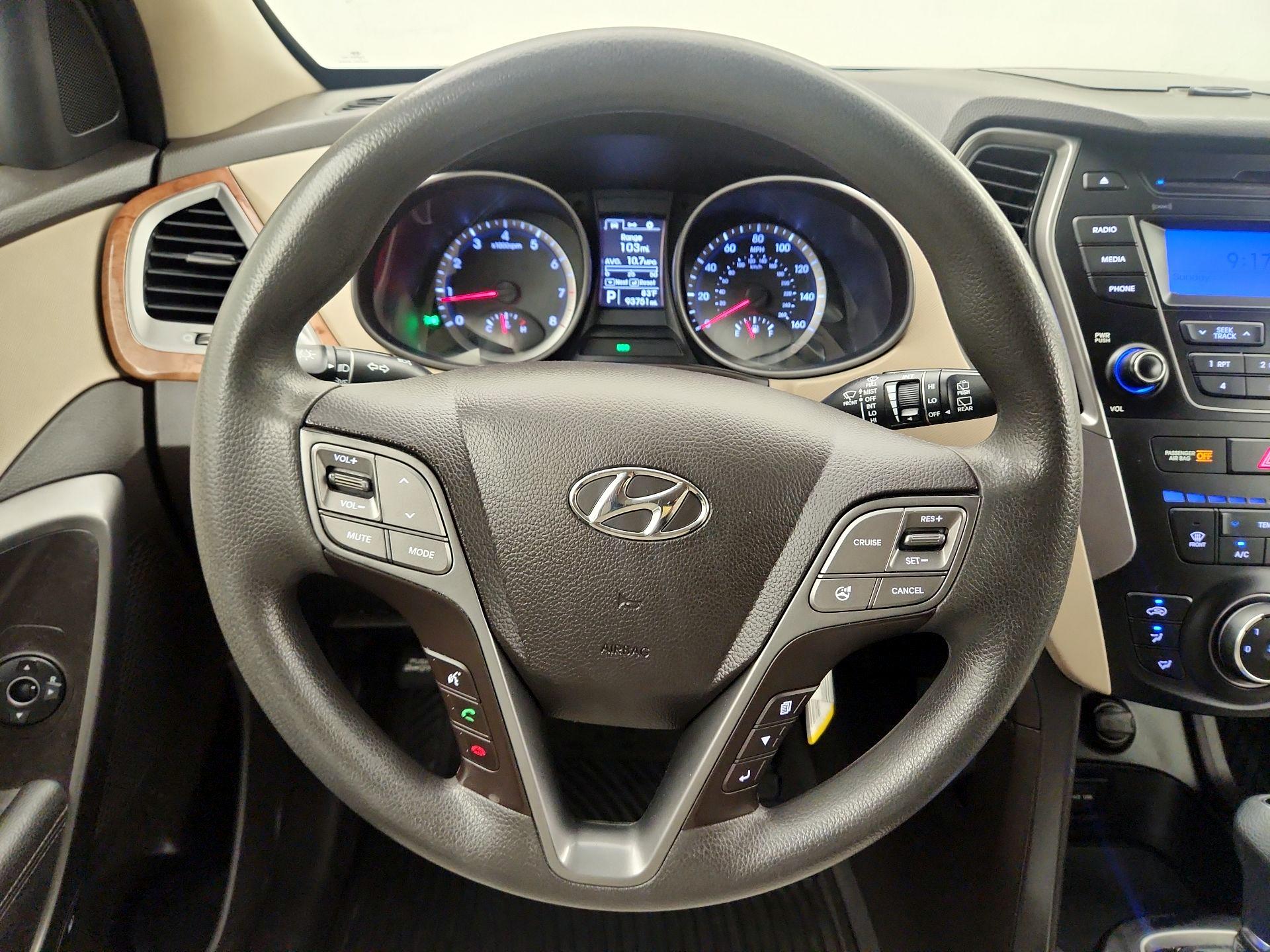 Thumbnail: 2013 Hyundai Santa Fe - 10