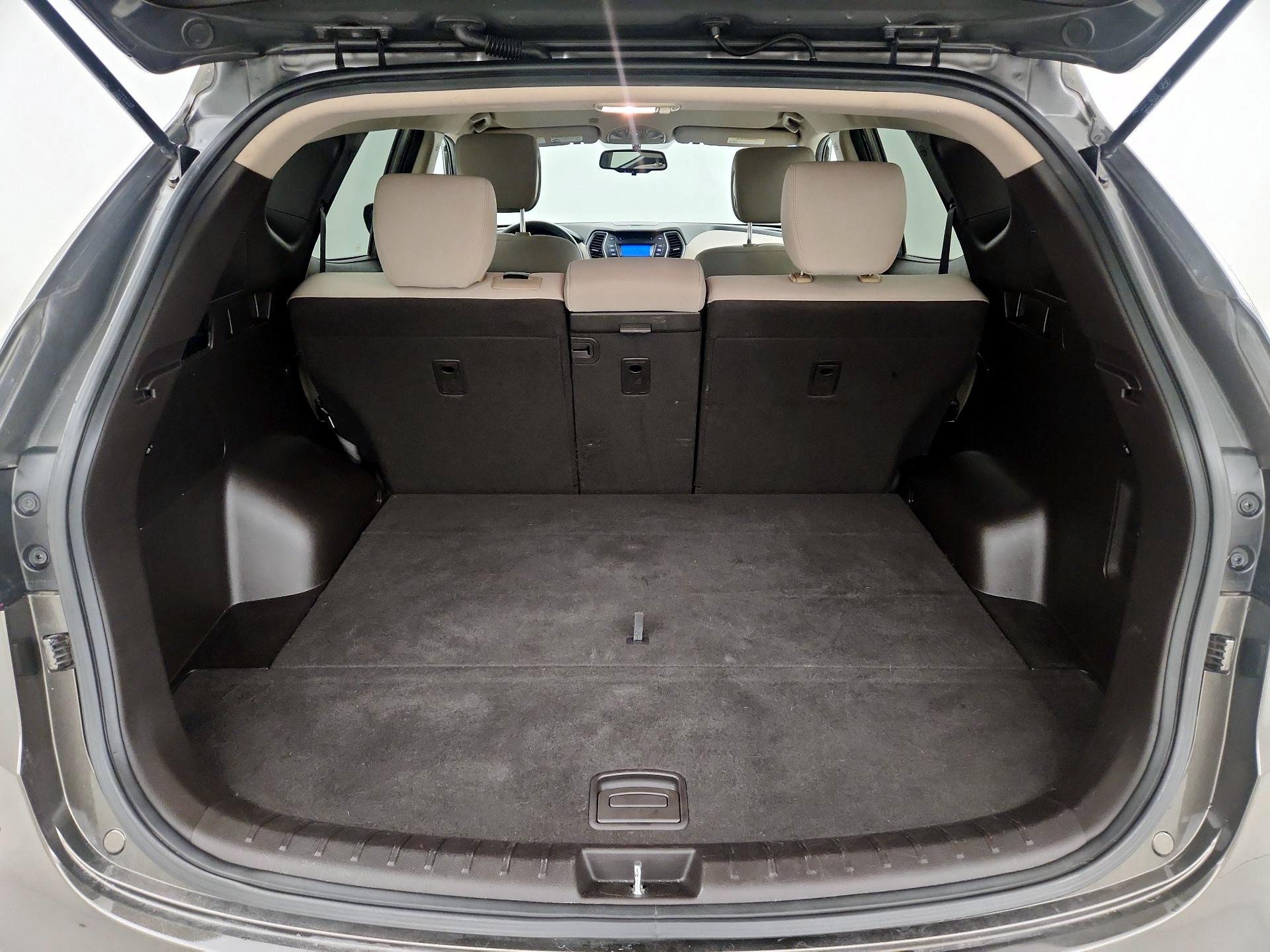 Thumbnail: 2013 Hyundai Santa Fe - 18