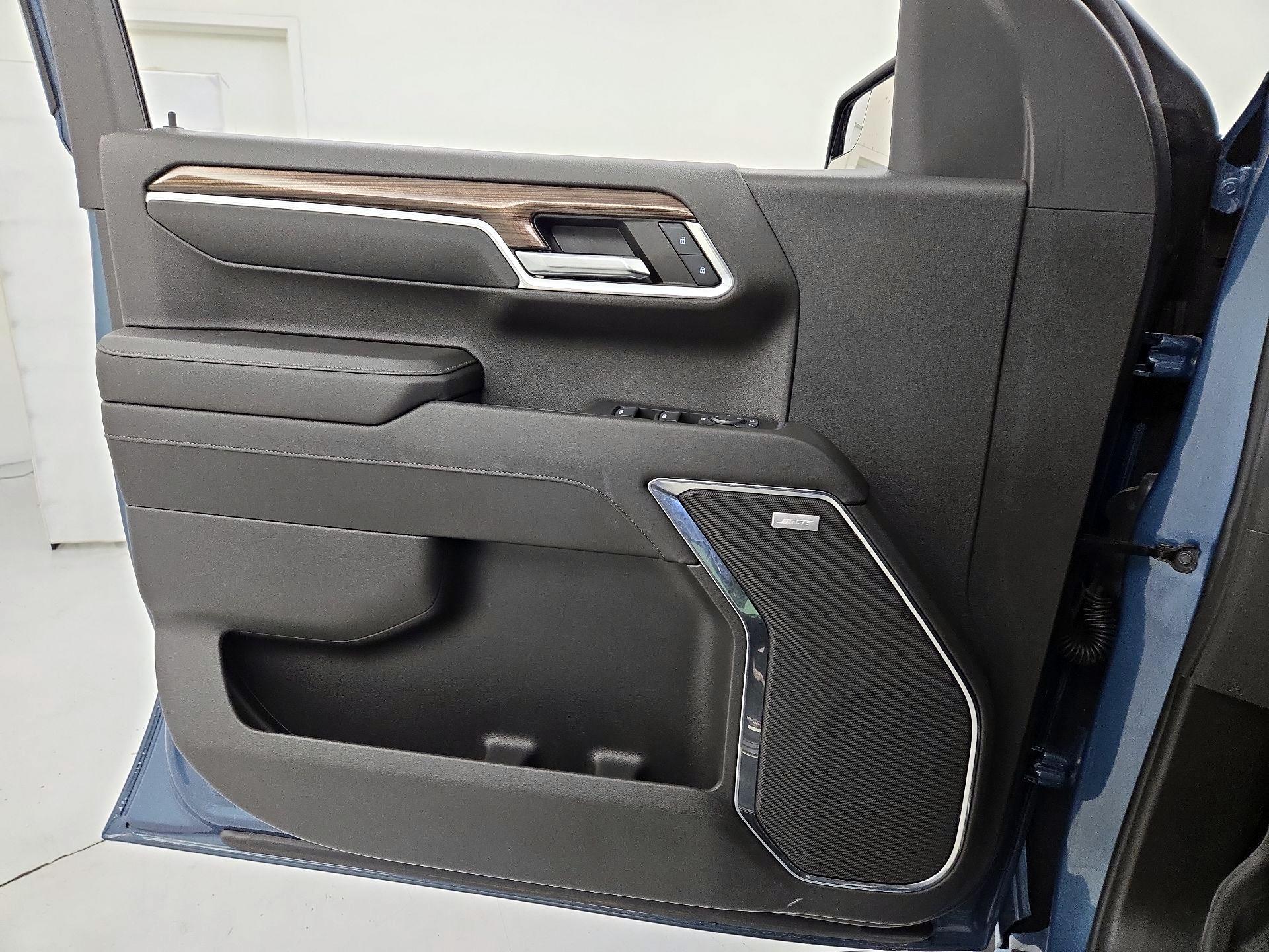 Thumbnail: 2024 Chevrolet Silverado 1500 - 12