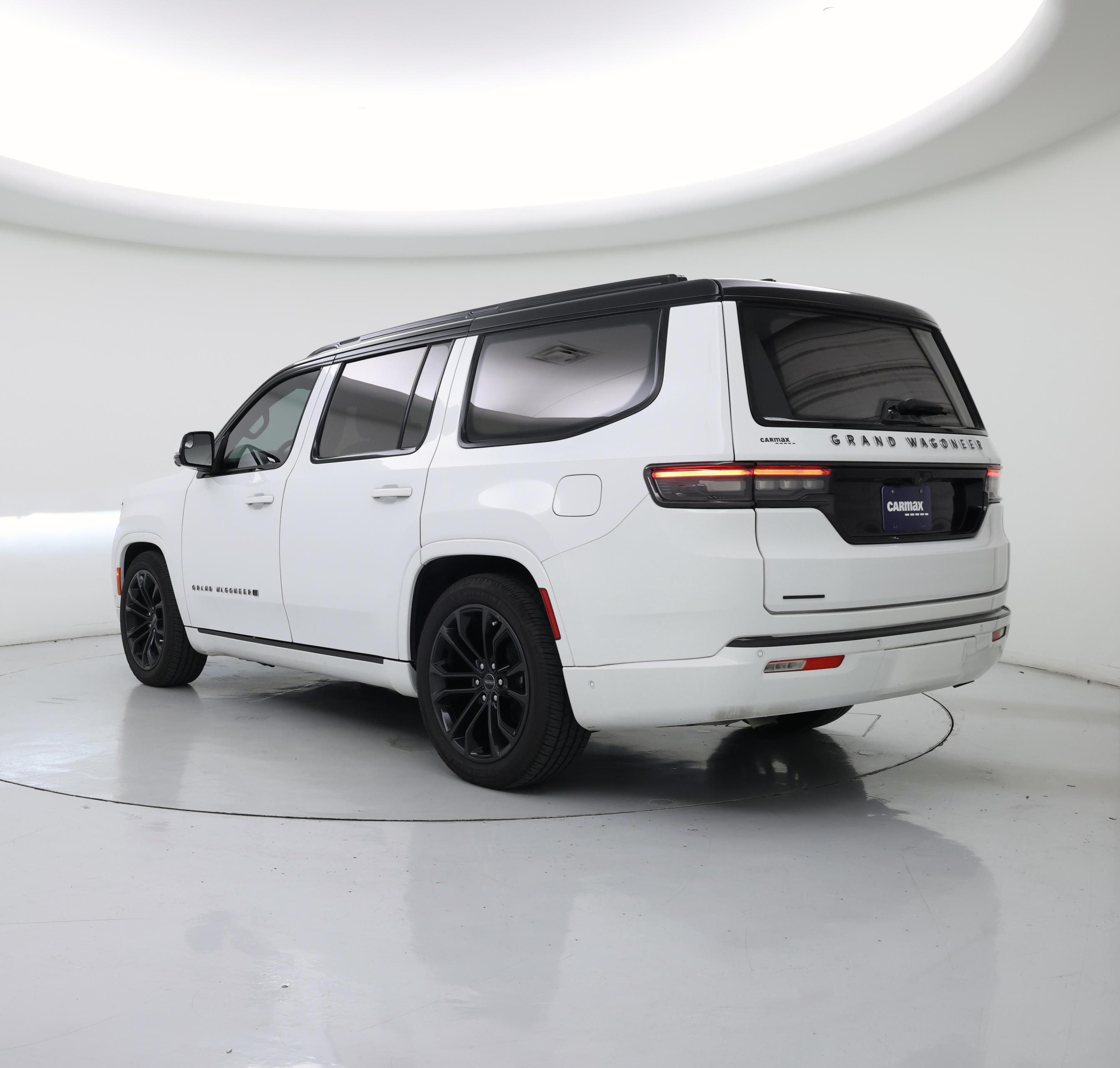 Thumbnail: 2022 Jeep Grand Wagoneer - 2