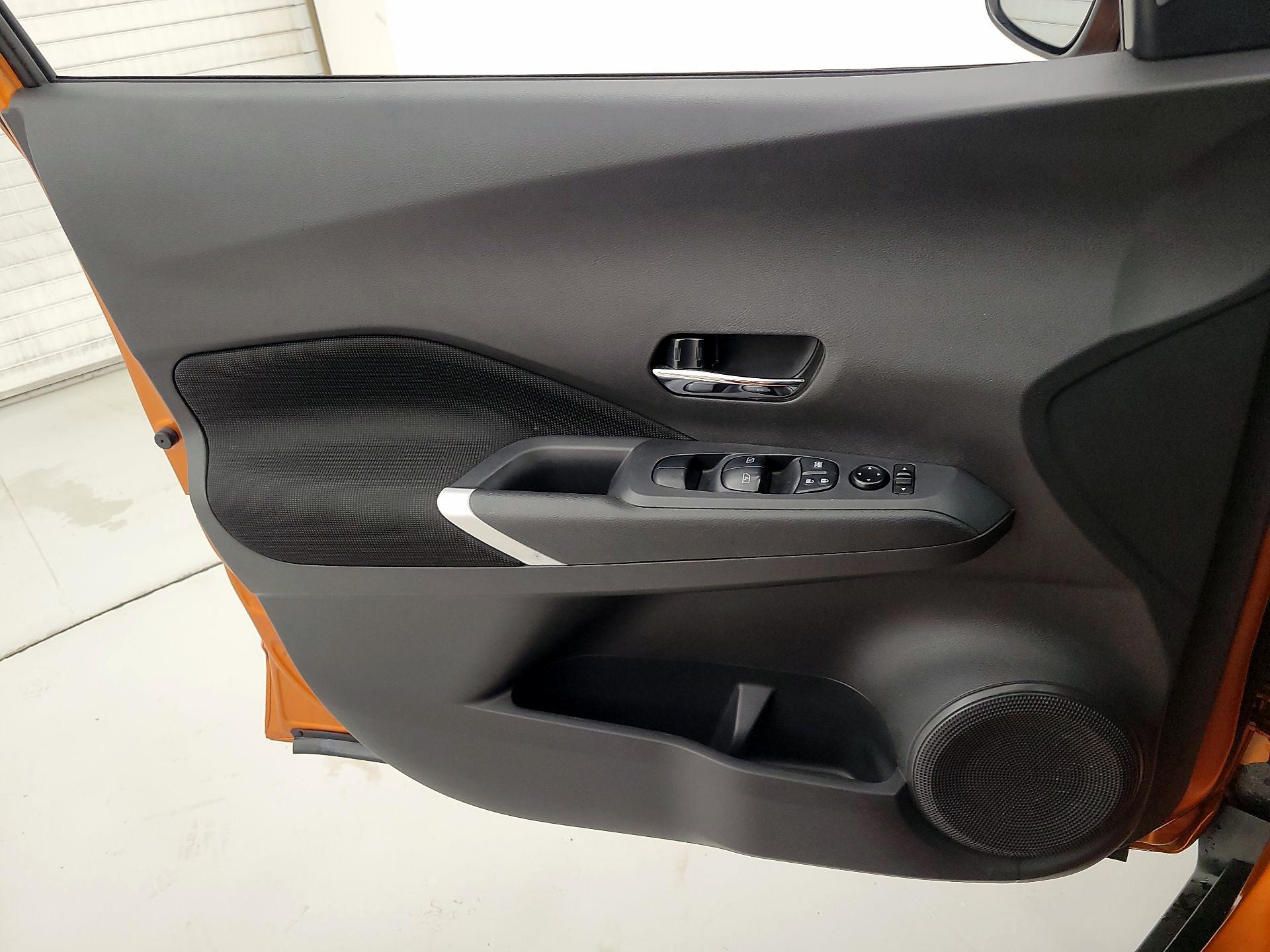 Thumbnail: 2021 Nissan Kicks - 12