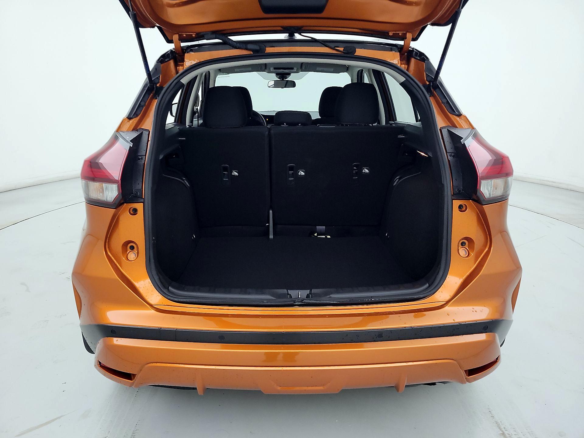 Thumbnail: 2021 Nissan Kicks - 19