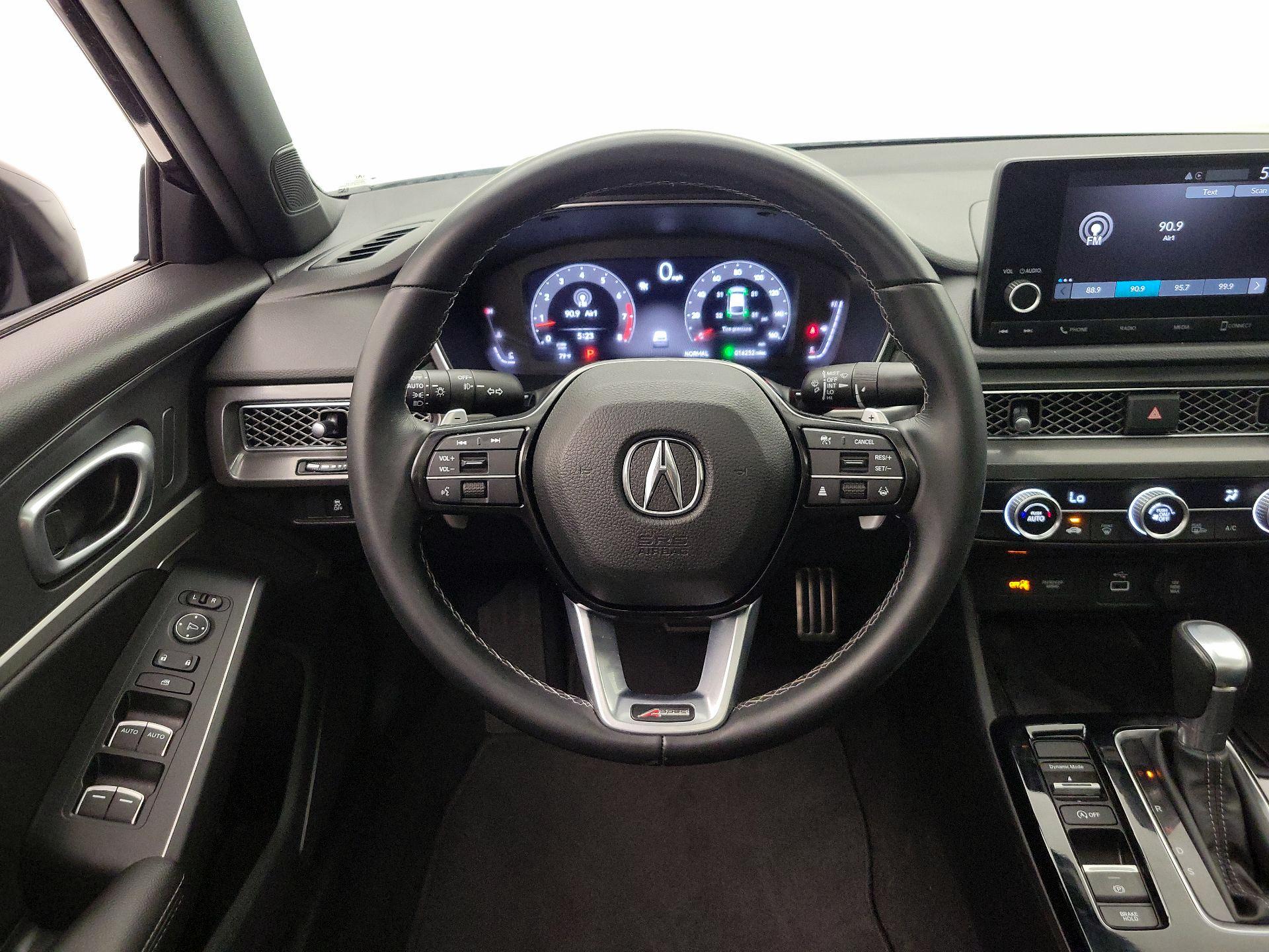 Thumbnail: 2023 Acura Integra - 10