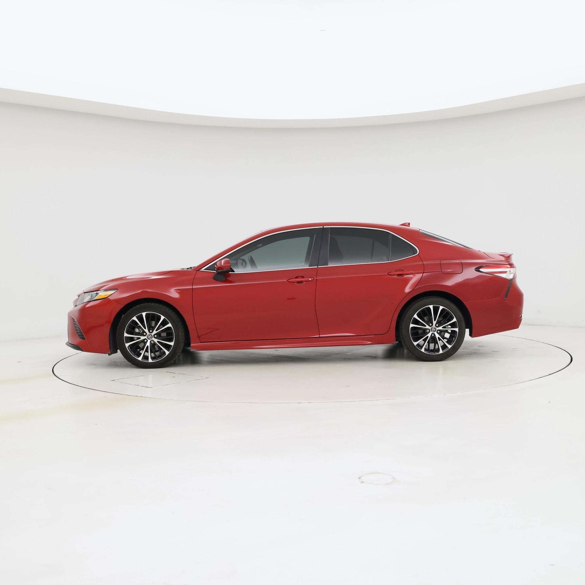 Thumbnail: 2020 Toyota Camry - 3