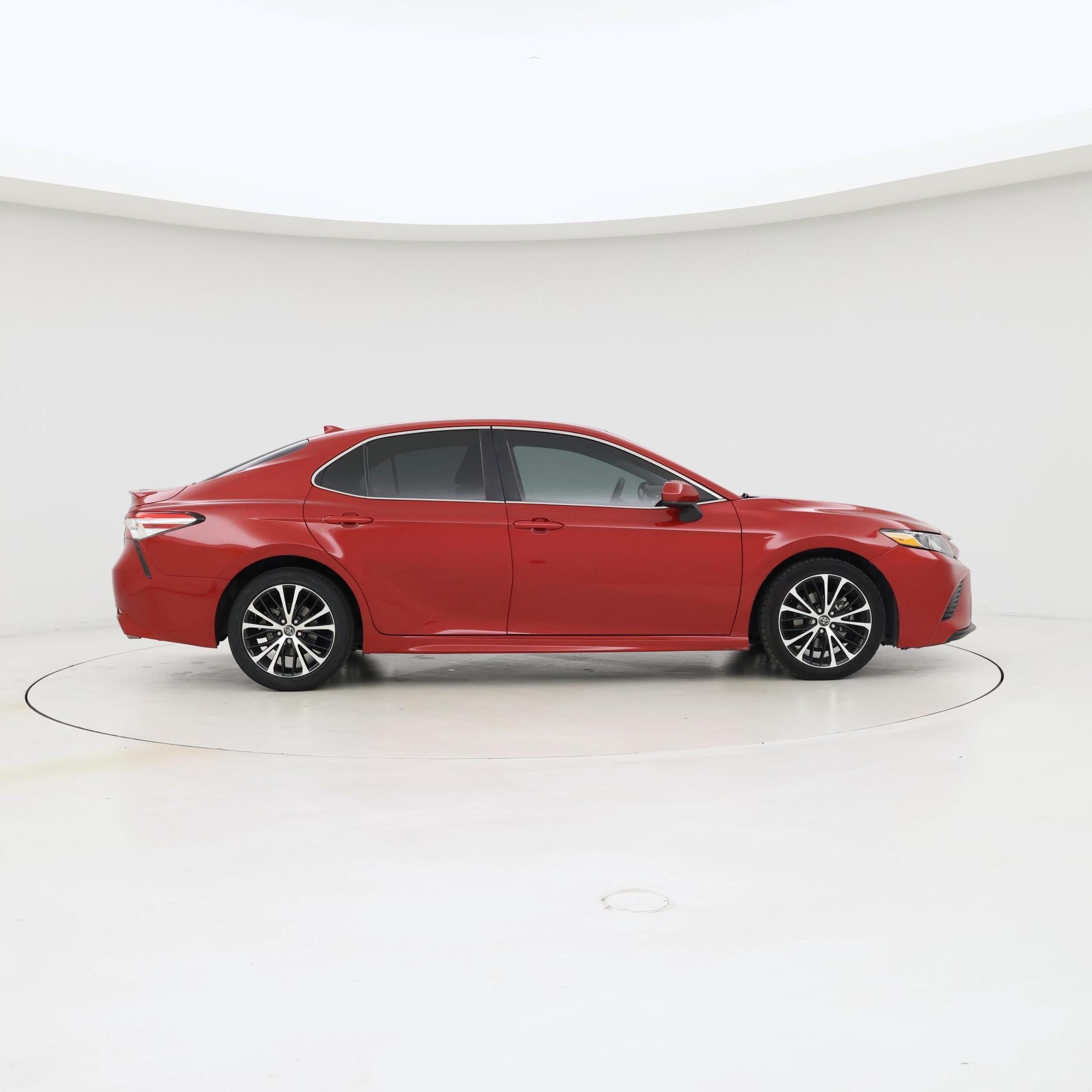 Thumbnail: 2020 Toyota Camry - 7