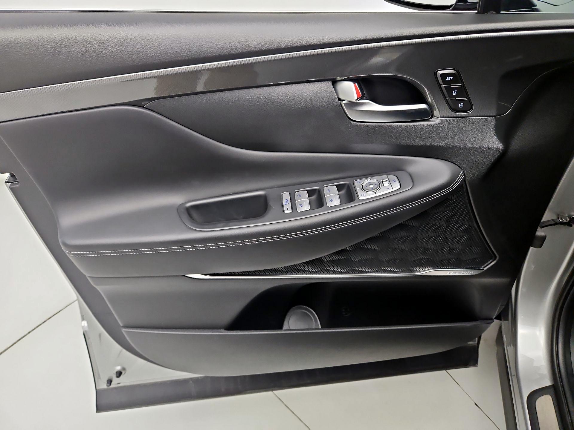 Thumbnail: 2023 Hyundai Santa Fe - 12