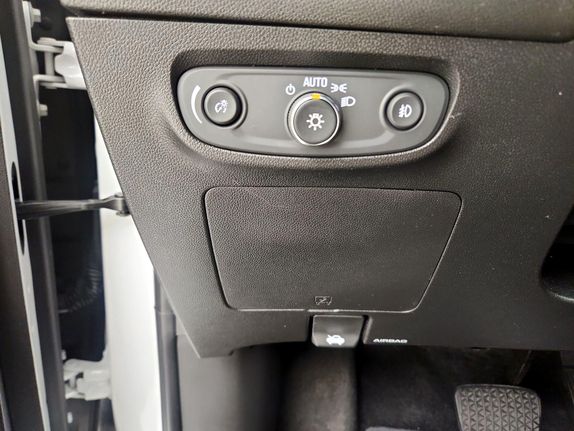 Thumbnail: 2020 Buick Encore GX - 13