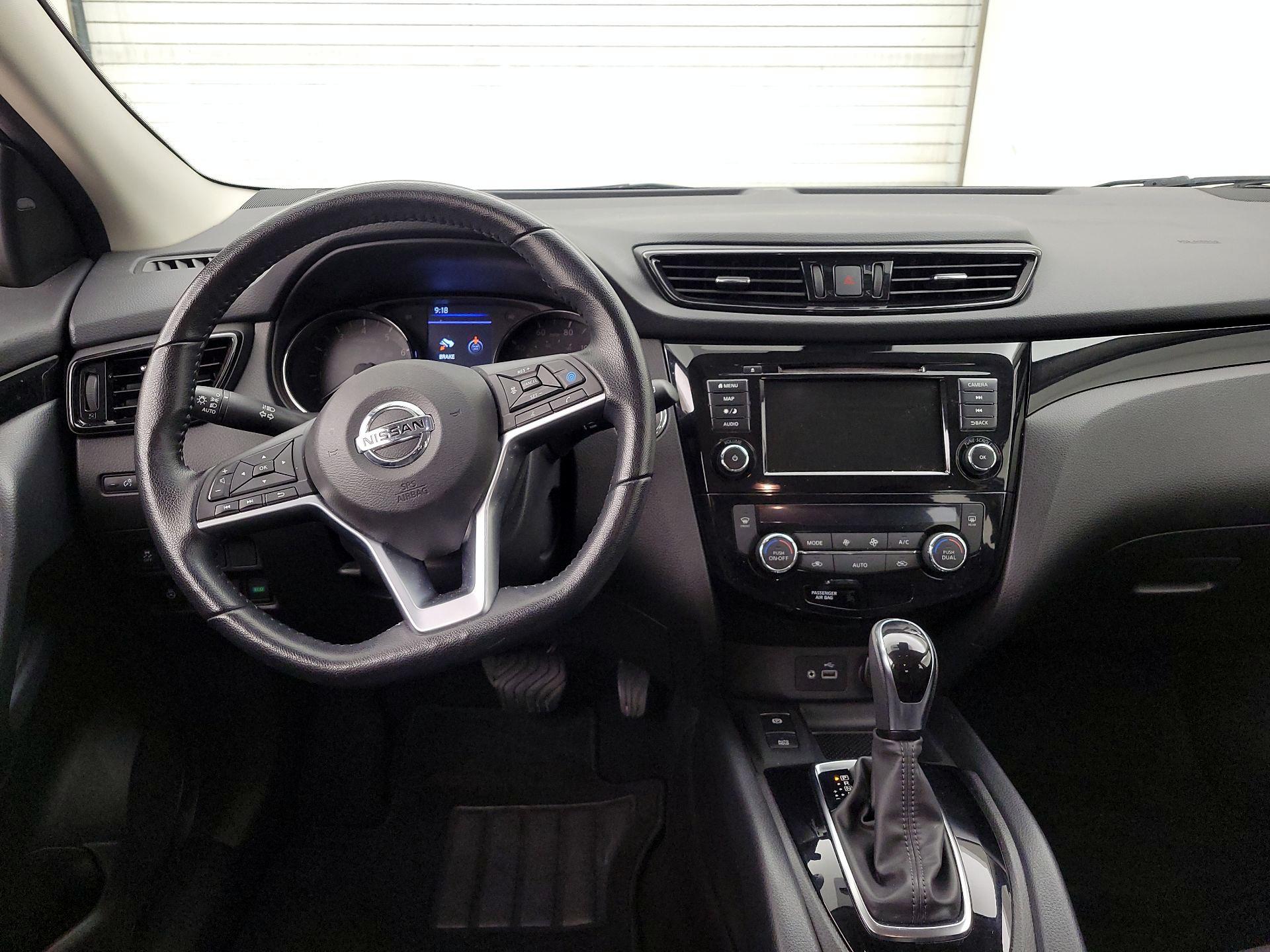 Thumbnail: 2022 Nissan Rogue Sport - 9