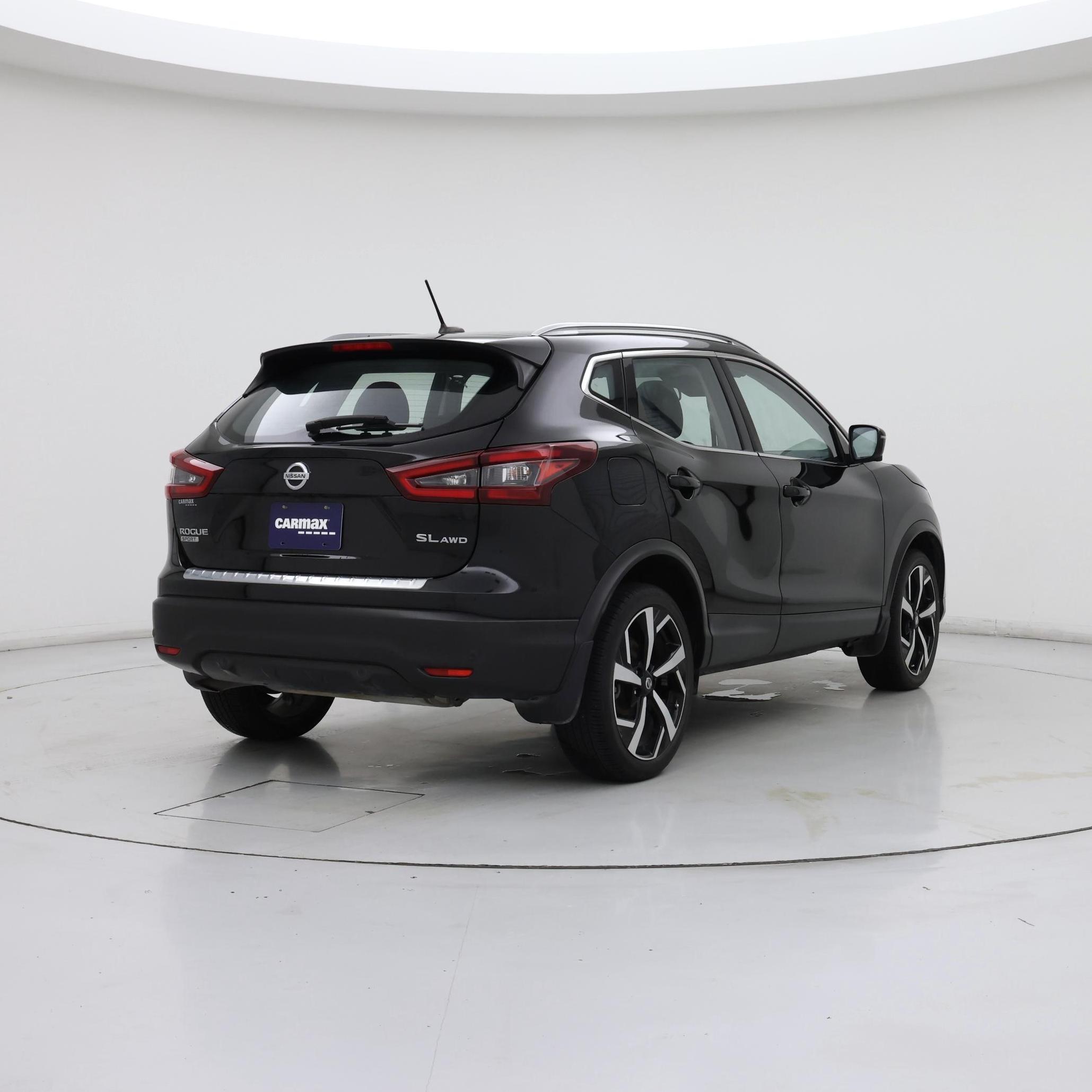 Thumbnail: 2022 Nissan Rogue Sport - 8