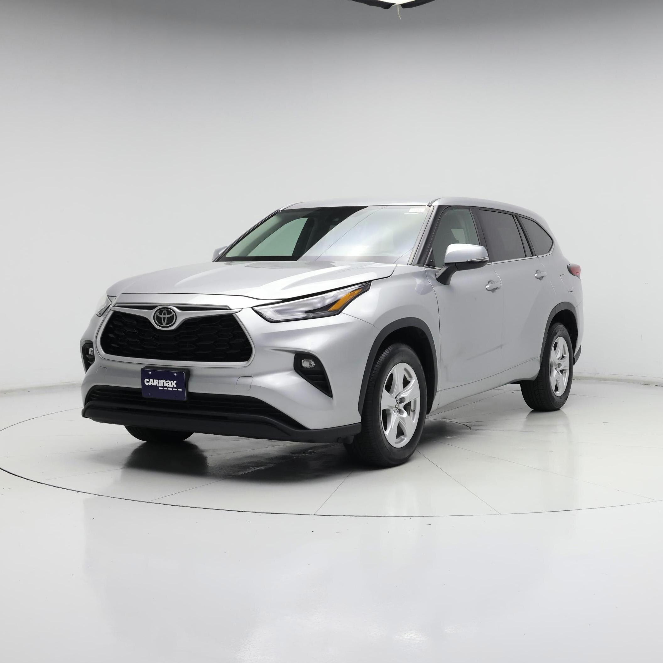 Thumbnail: 2023 Toyota Highlander - 4