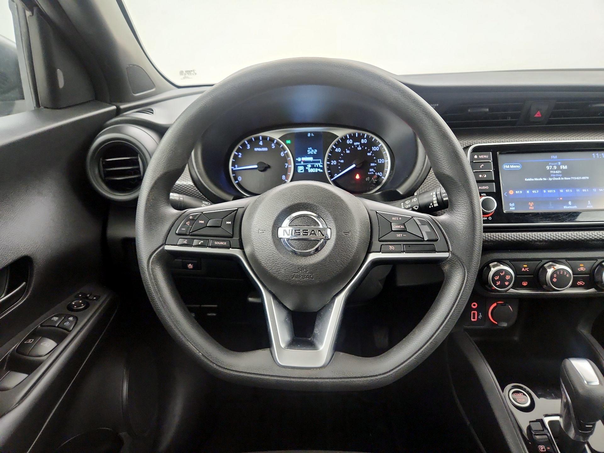 Thumbnail: 2020 Nissan Kicks - 10