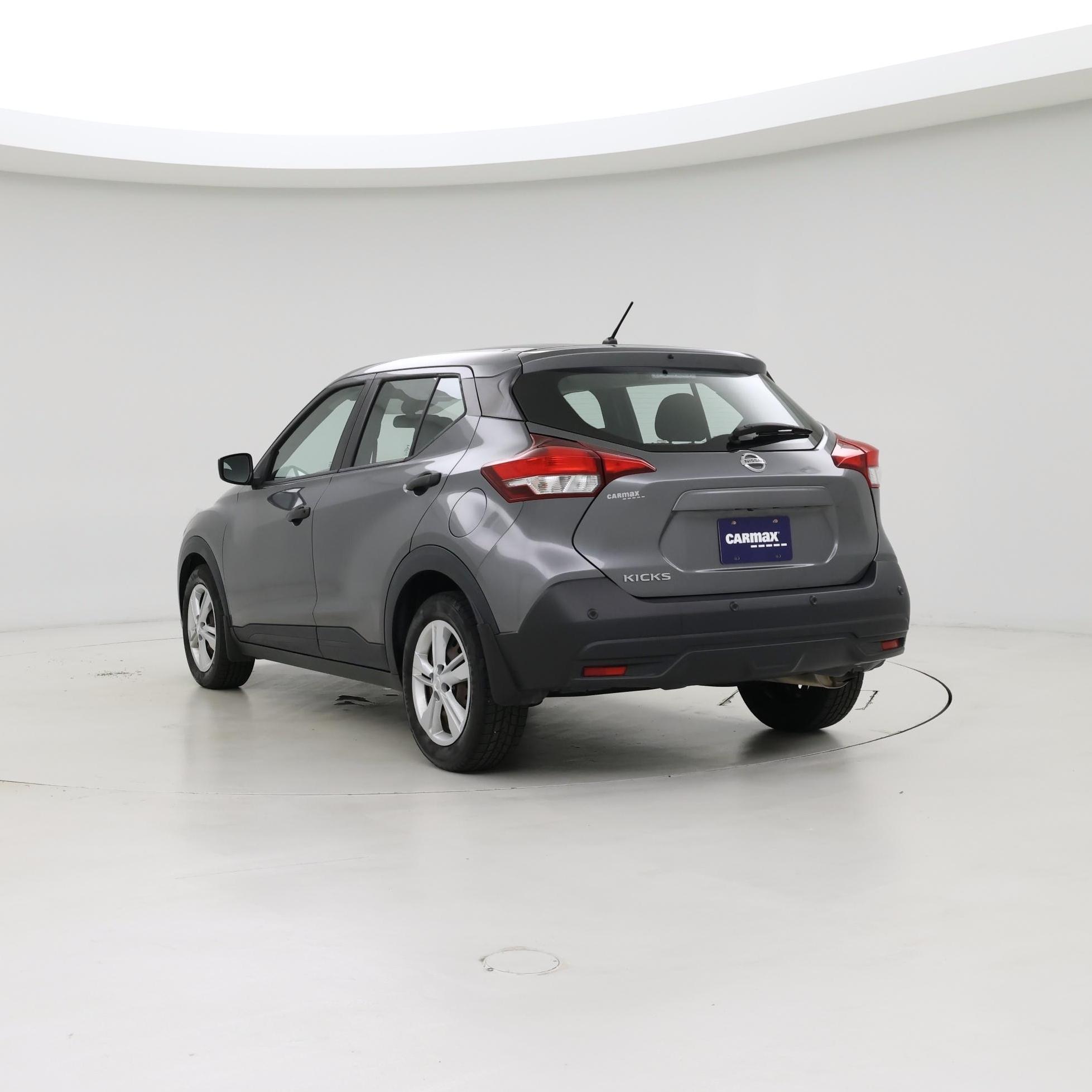 Thumbnail: 2020 Nissan Kicks - 2