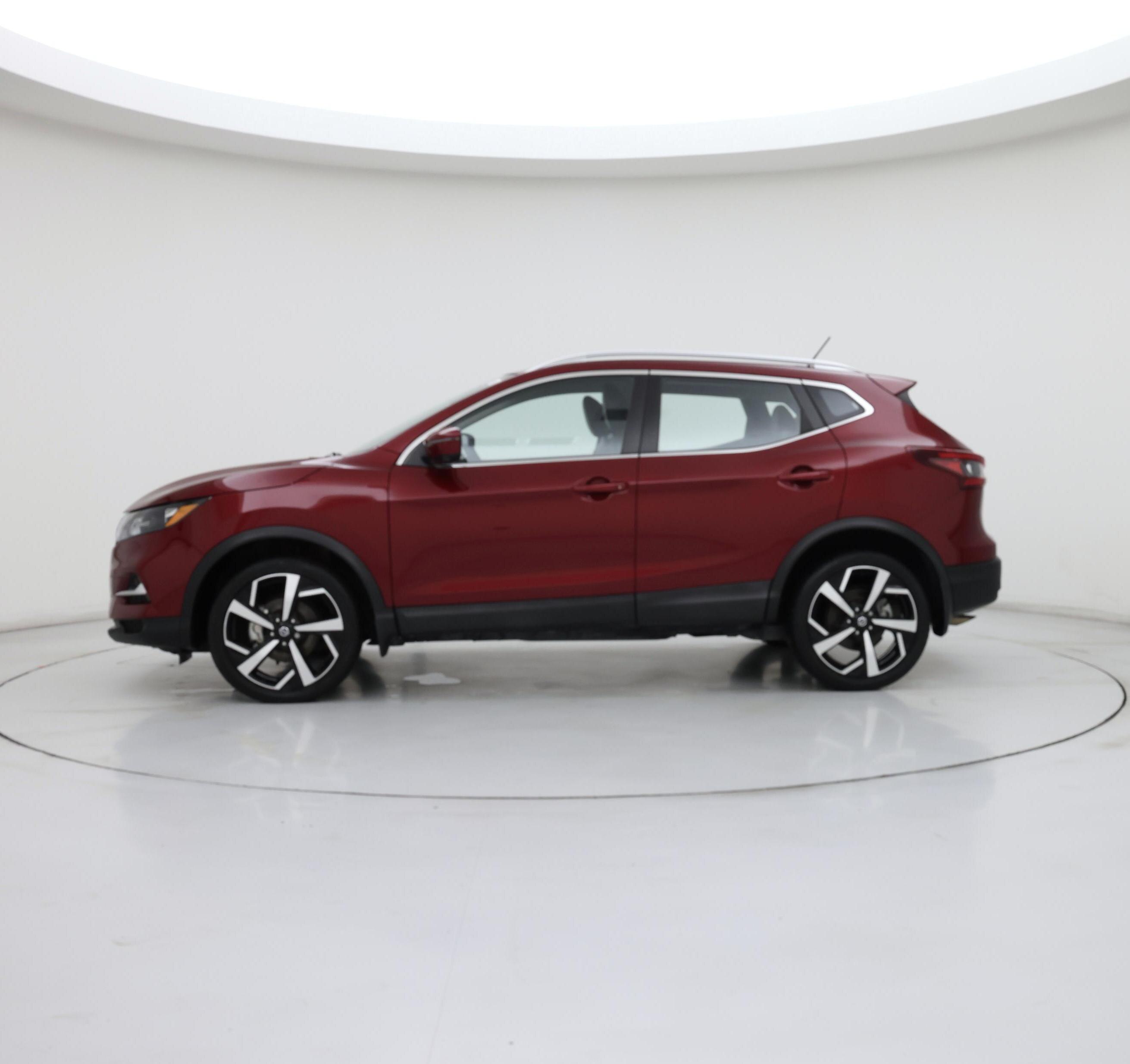 Thumbnail: 2022 Nissan Rogue Sport - 3