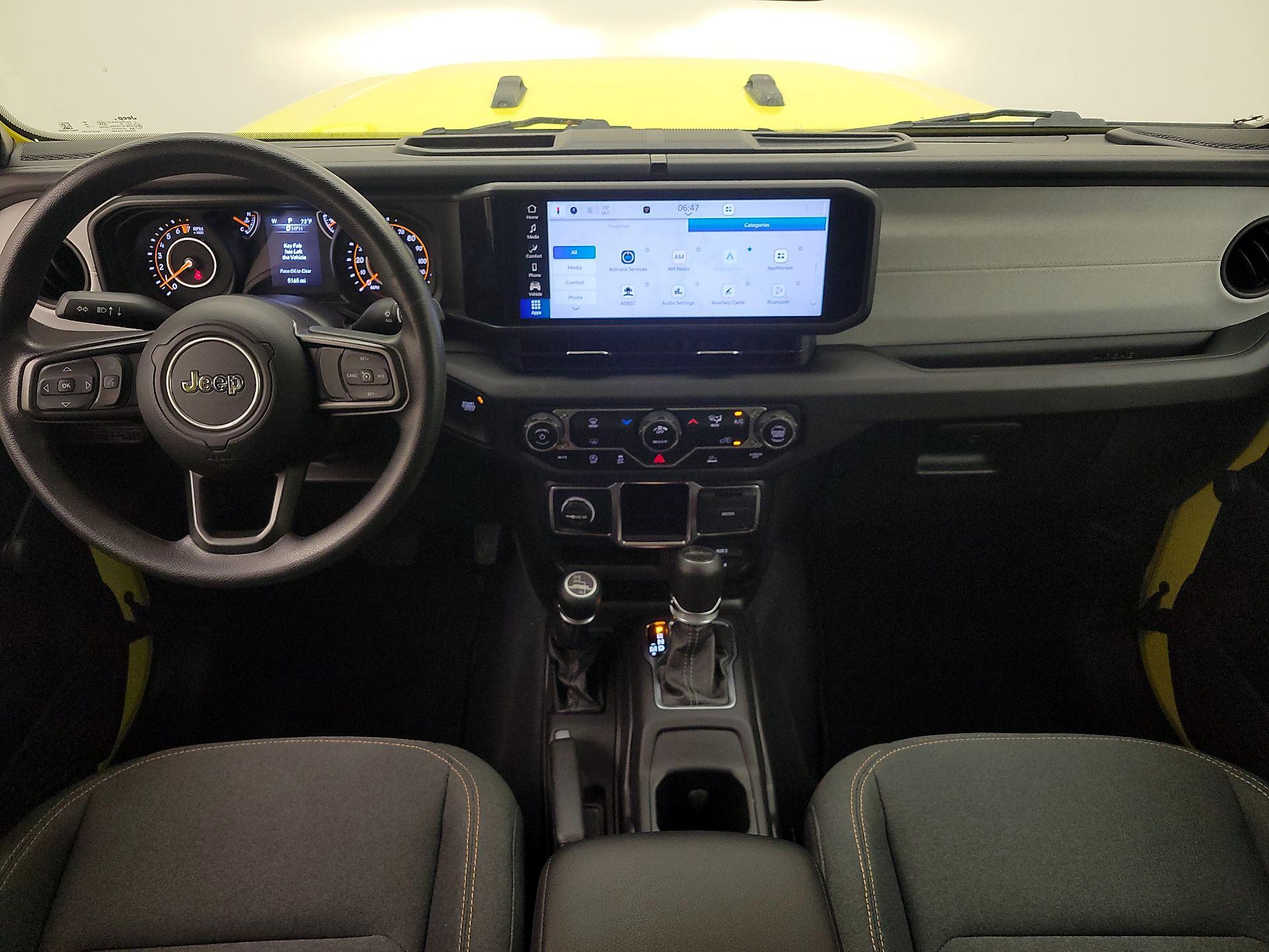Thumbnail: 2024 Jeep Gladiator - 9