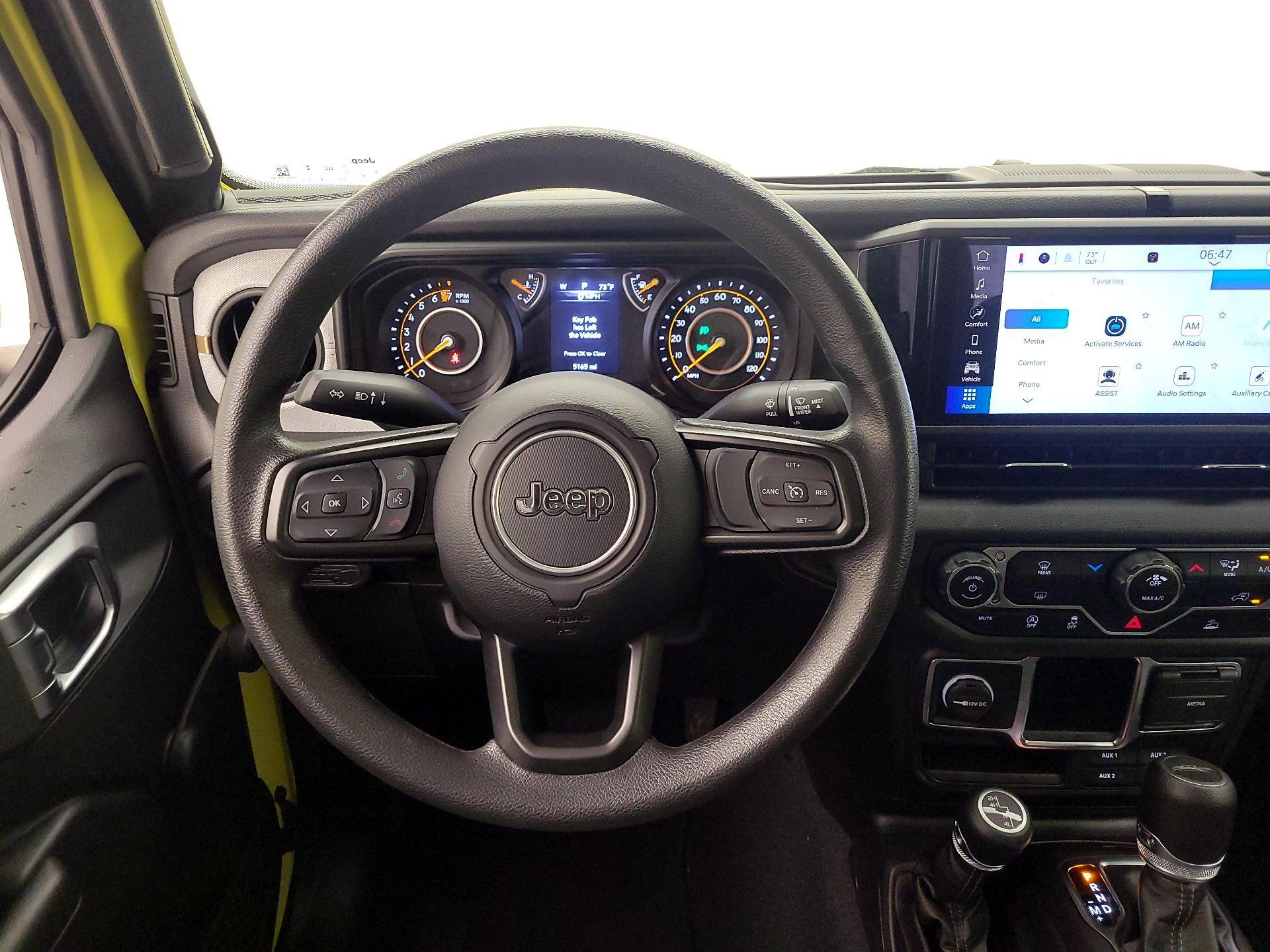 Thumbnail: 2024 Jeep Gladiator - 10