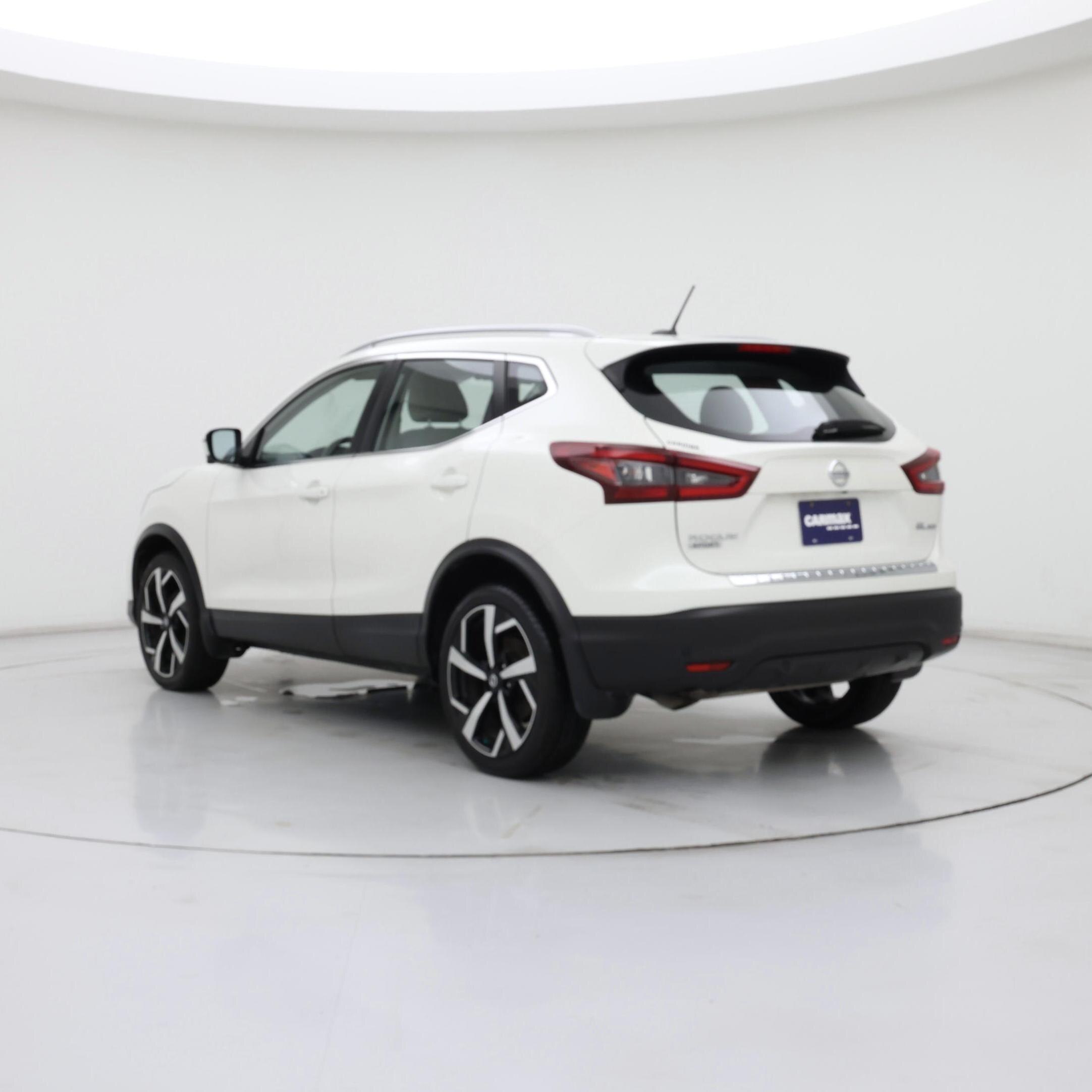 Thumbnail: 2022 Nissan Rogue Sport - 2