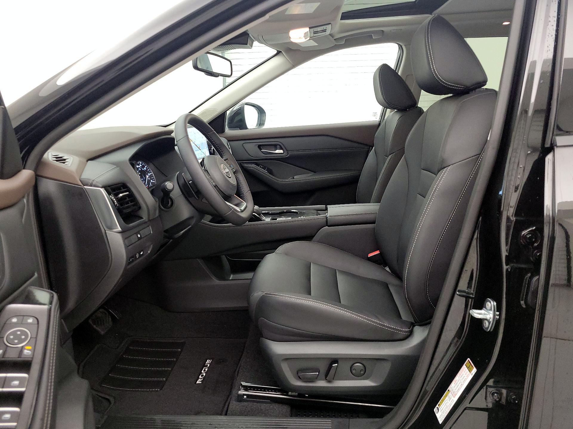 Thumbnail: 2023 Nissan Rogue - 11