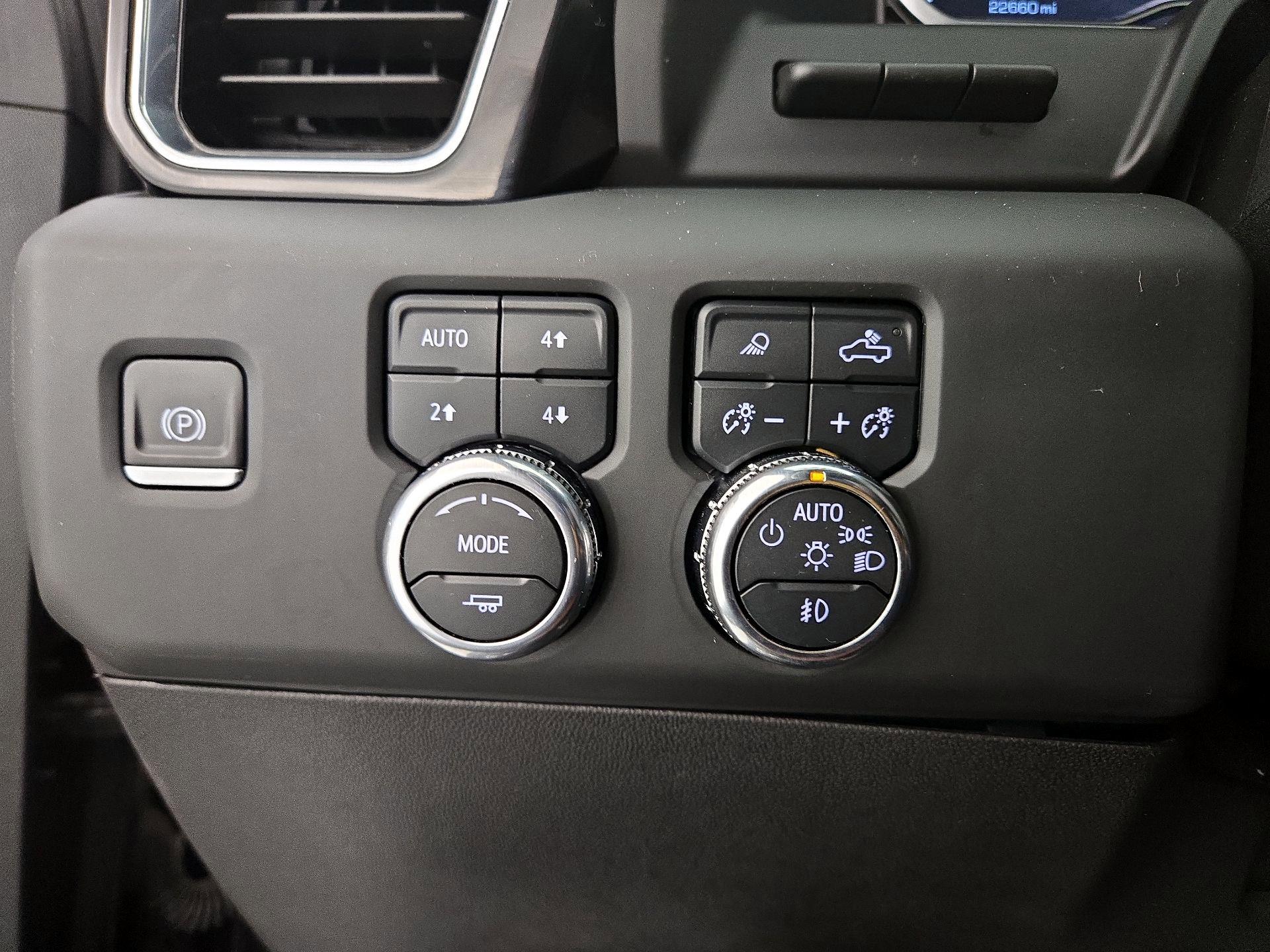 Thumbnail: 2024 GMC Sierra 2500 - 13