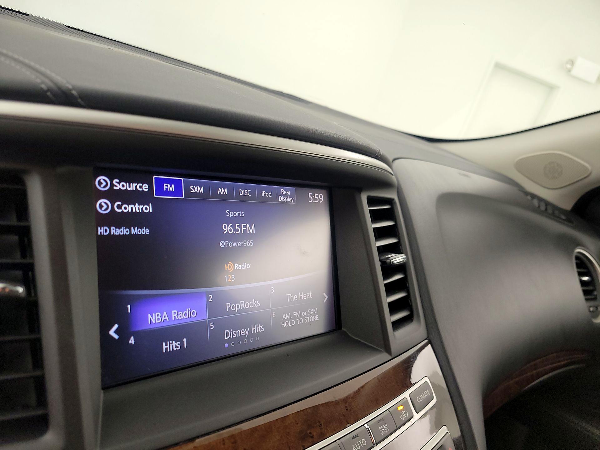 Thumbnail: 2017 INFINITI QX60 - 16