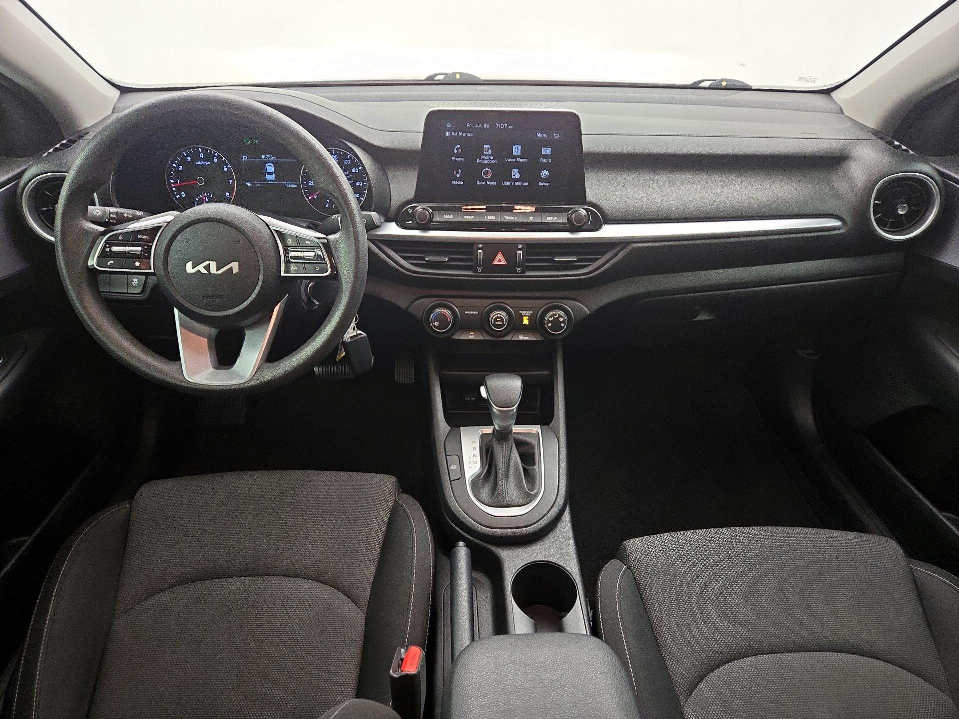 Thumbnail: 2022 Kia Forte - 9