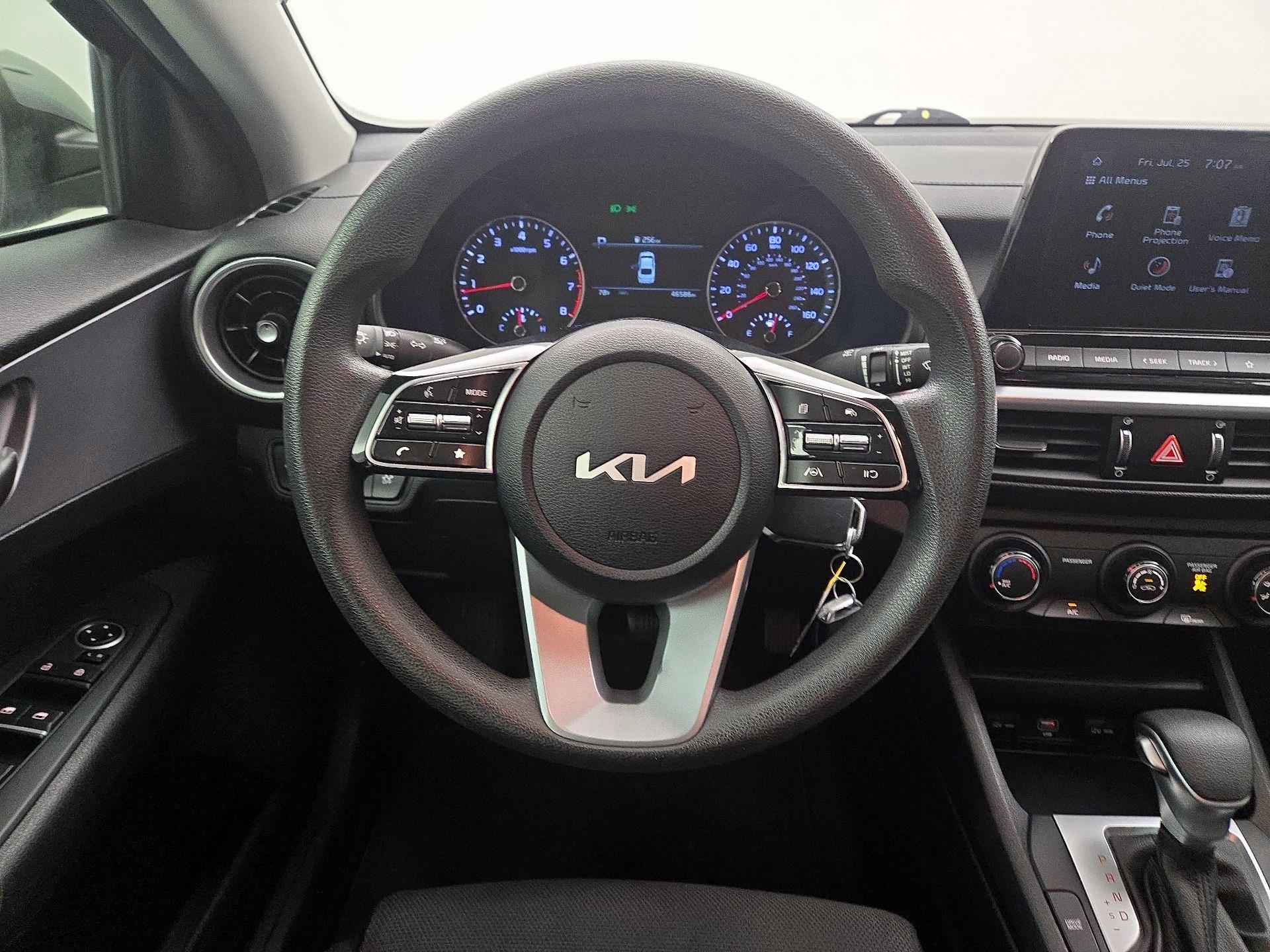 Thumbnail: 2022 Kia Forte - 10
