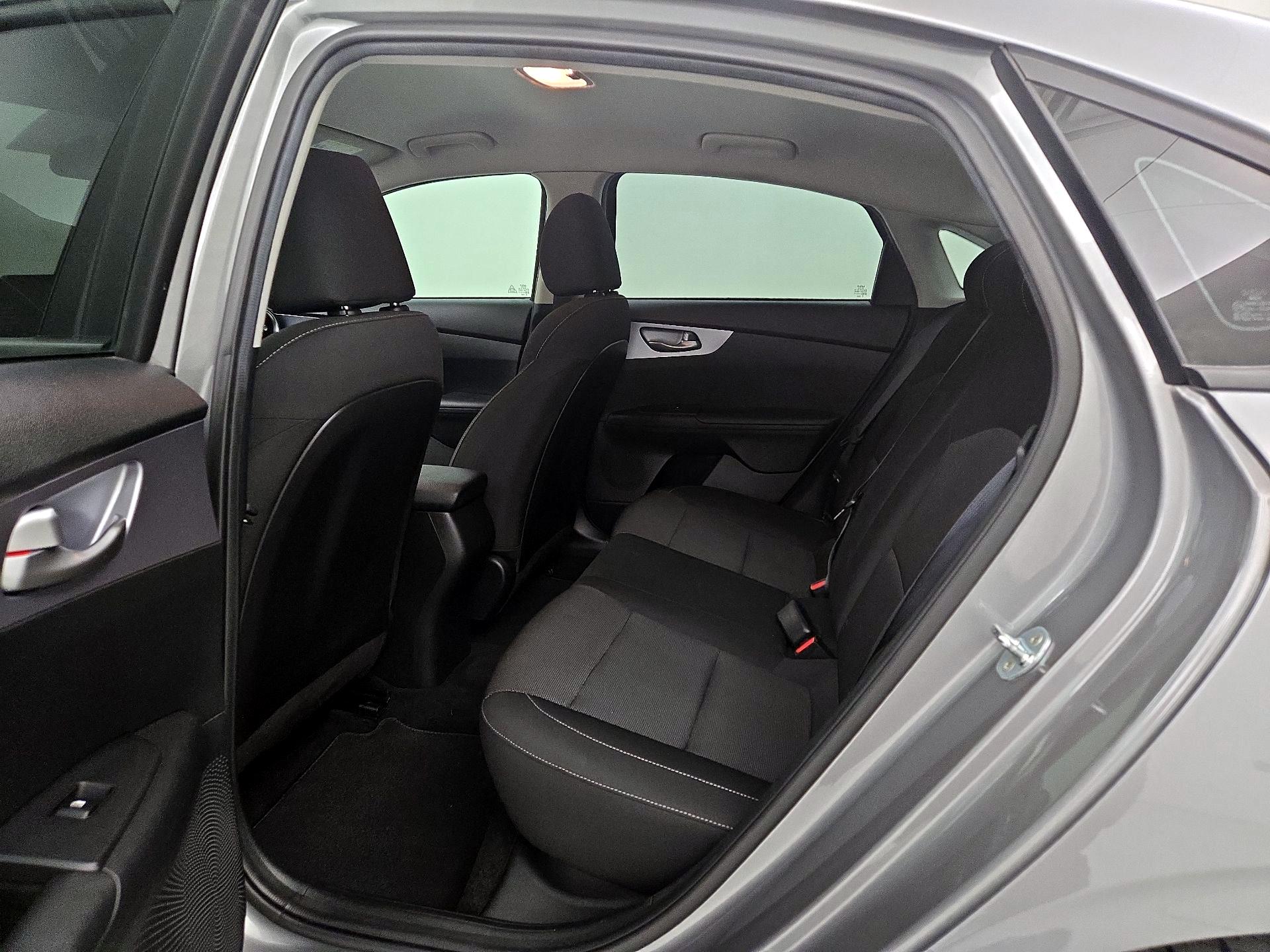 Thumbnail: 2022 Kia Forte - 19