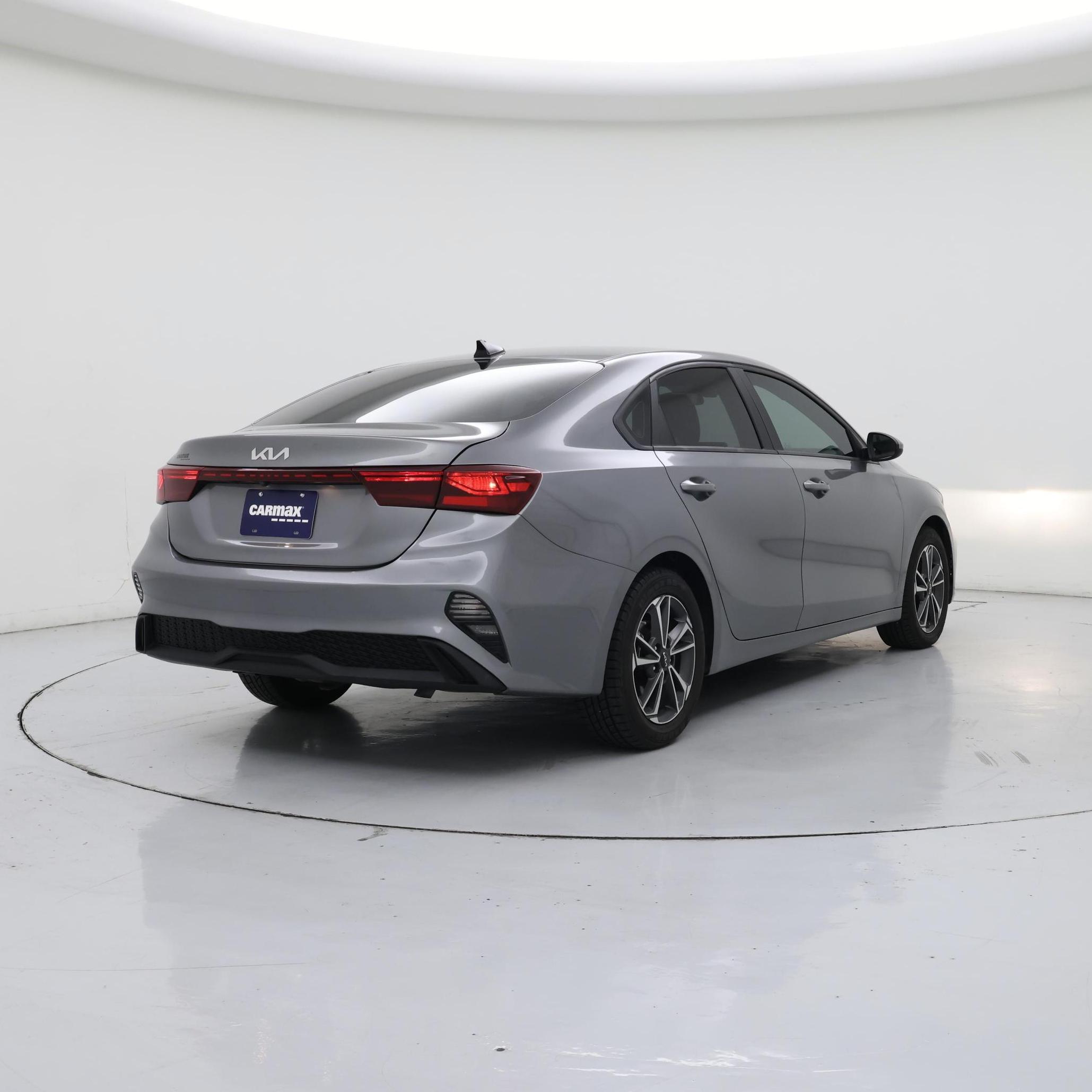 Thumbnail: 2022 Kia Forte - 8