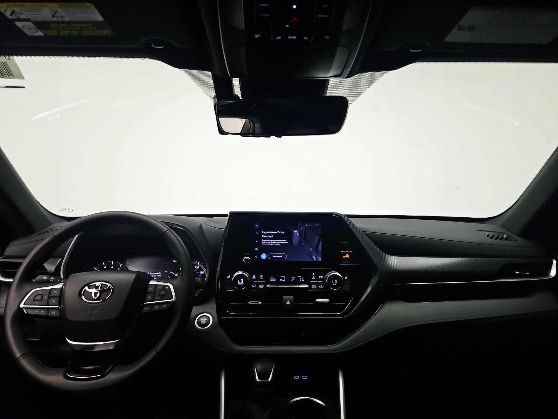 Thumbnail: 2024 Toyota Highlander - 9
