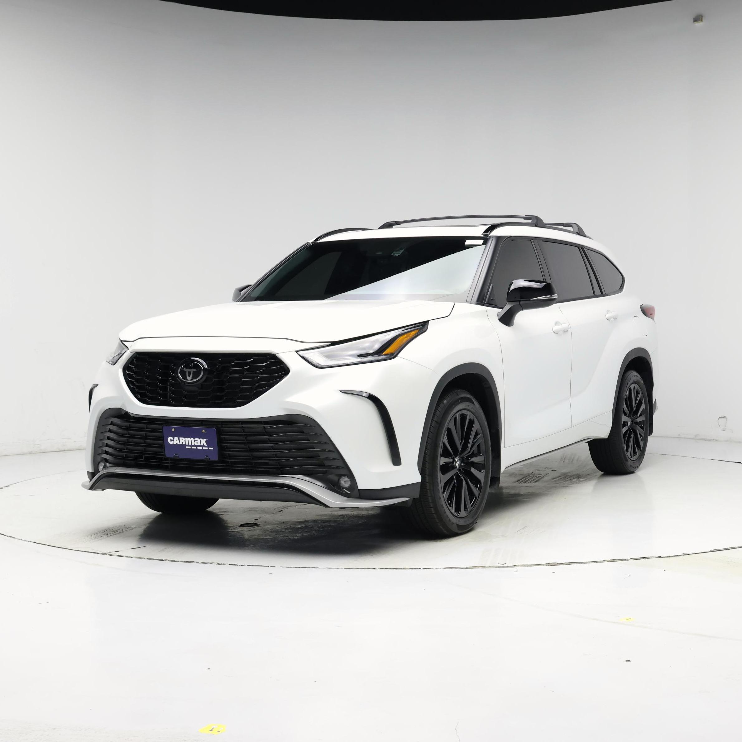 Thumbnail: 2024 Toyota Highlander - 4