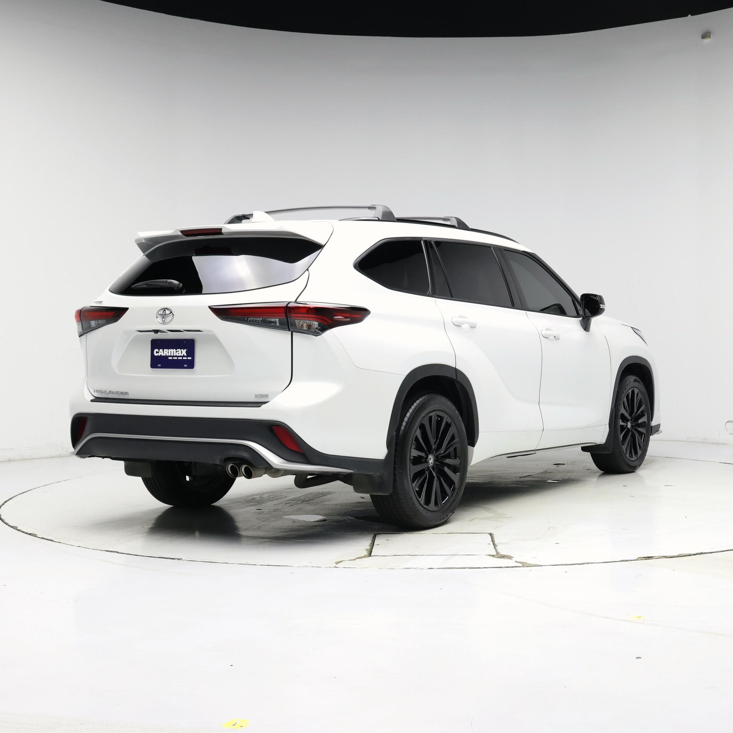 Thumbnail: 2024 Toyota Highlander - 8