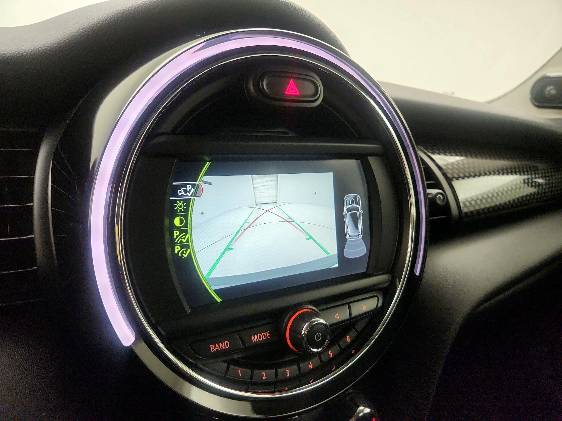 Thumbnail: 2017 MINI Cooper Hardtop - 14
