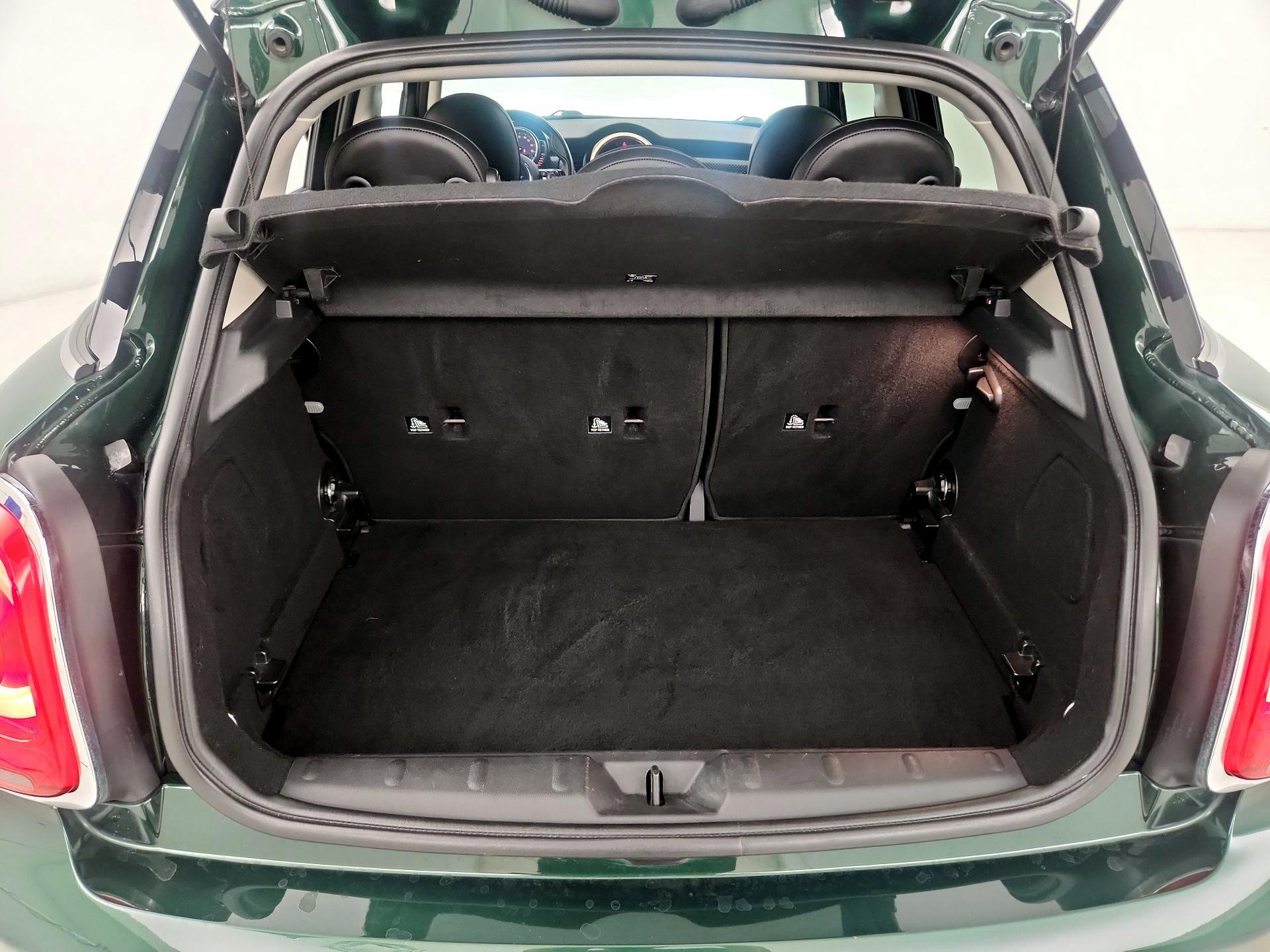 Thumbnail: 2017 MINI Cooper Hardtop - 19