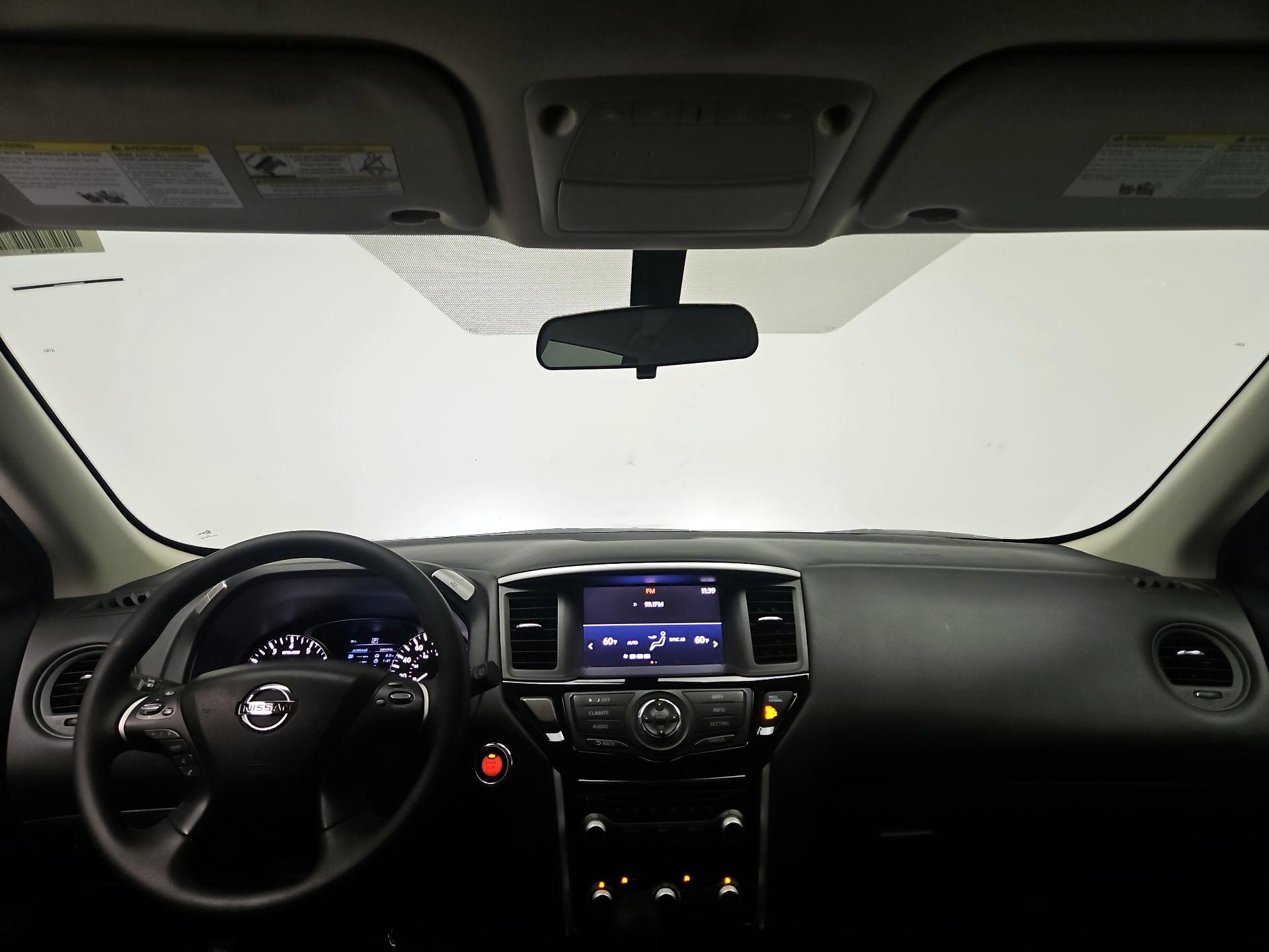 Thumbnail: 2019 Nissan Pathfinder - 9