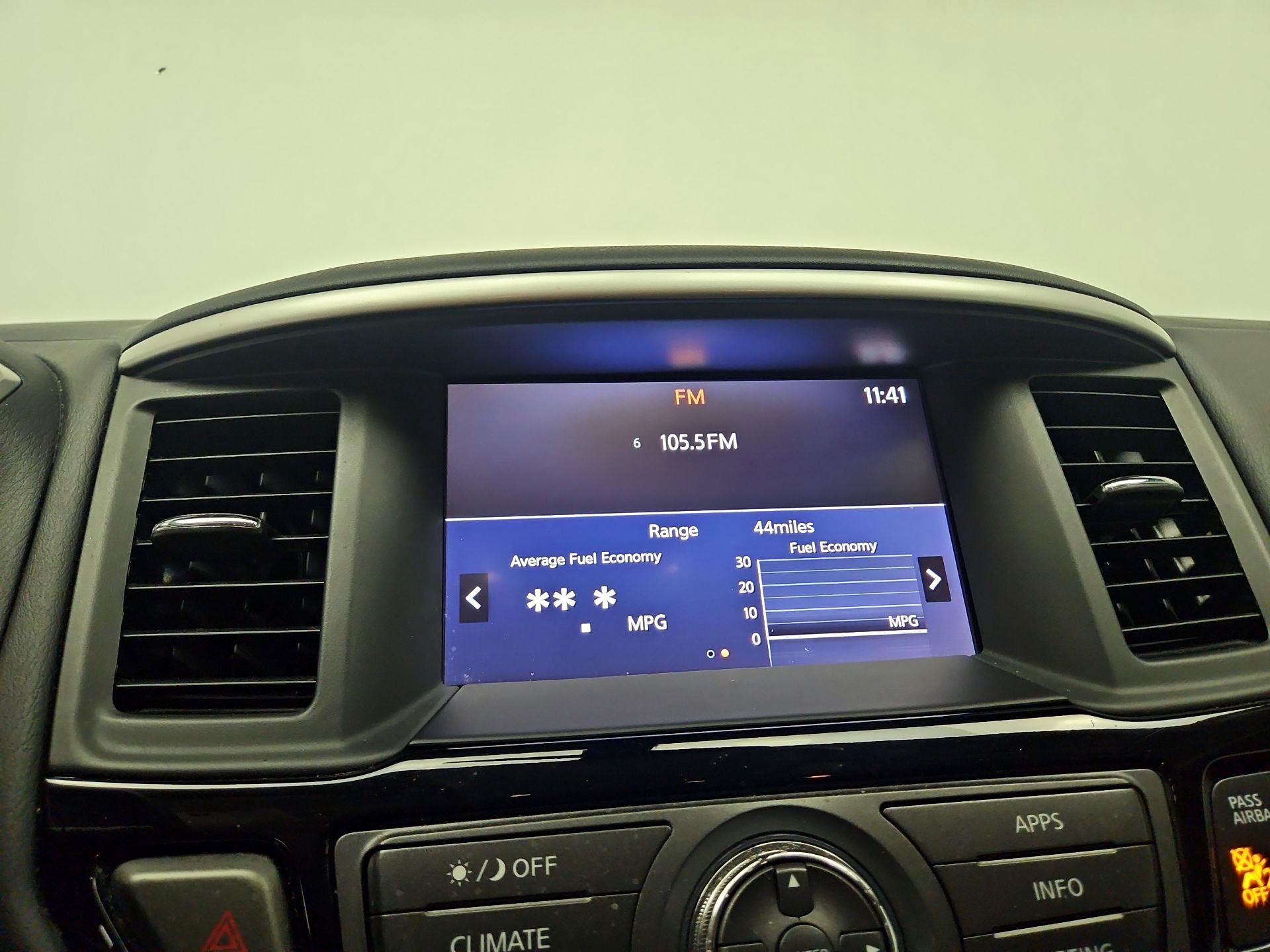 Thumbnail: 2019 Nissan Pathfinder - 15