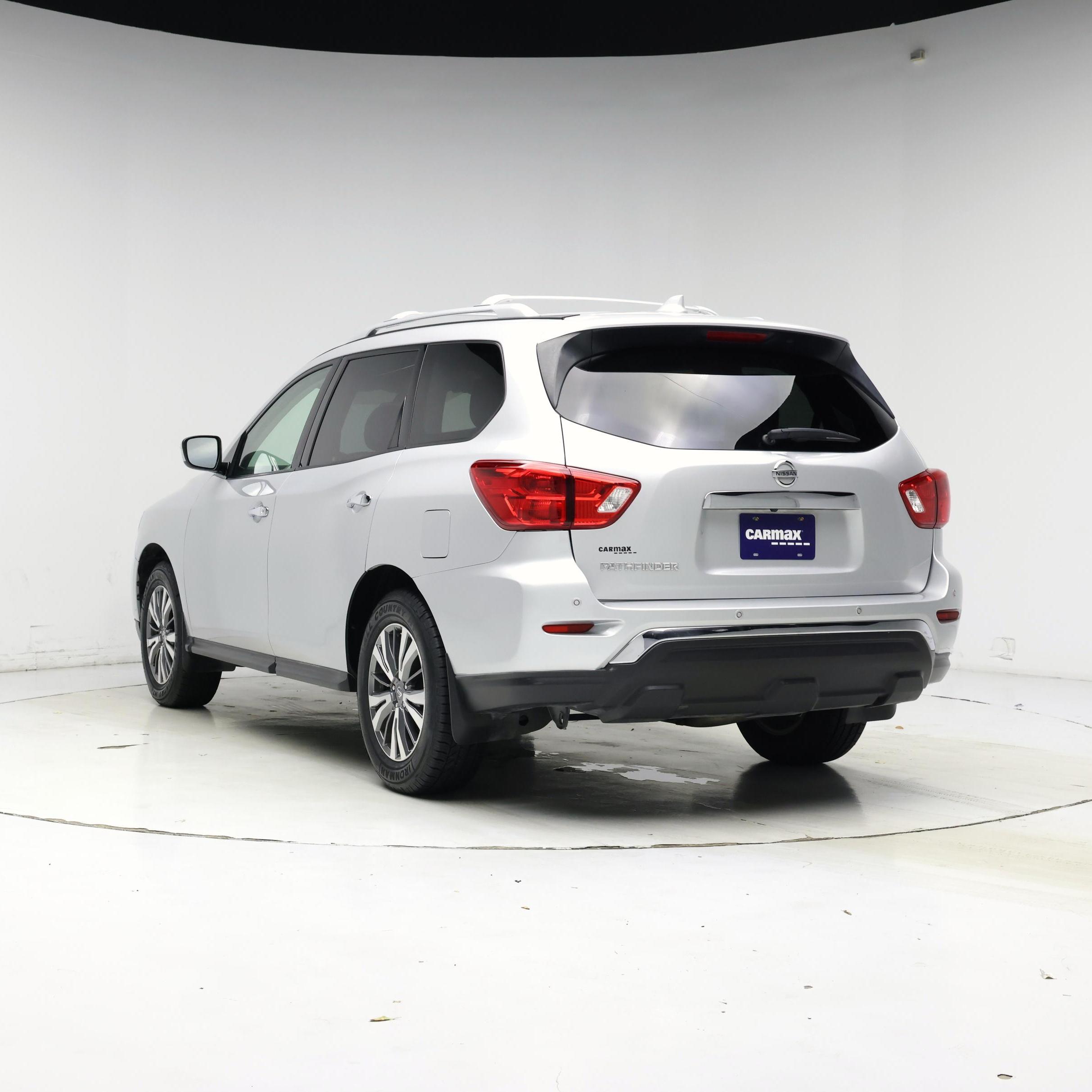 Thumbnail: 2019 Nissan Pathfinder - 2