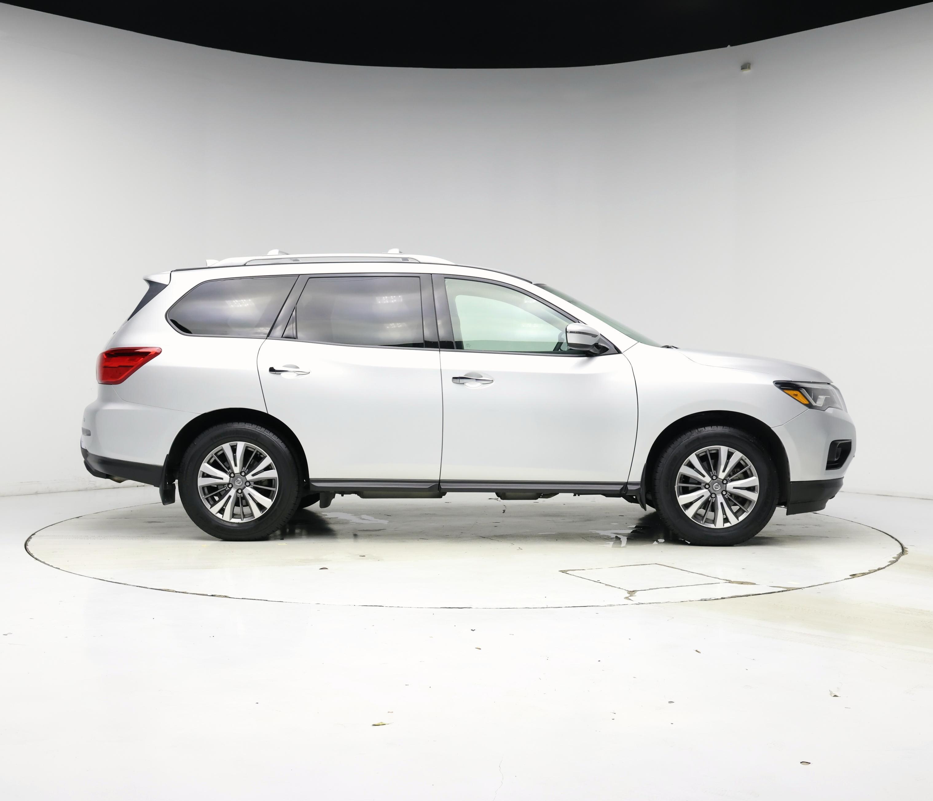 Thumbnail: 2019 Nissan Pathfinder - 7