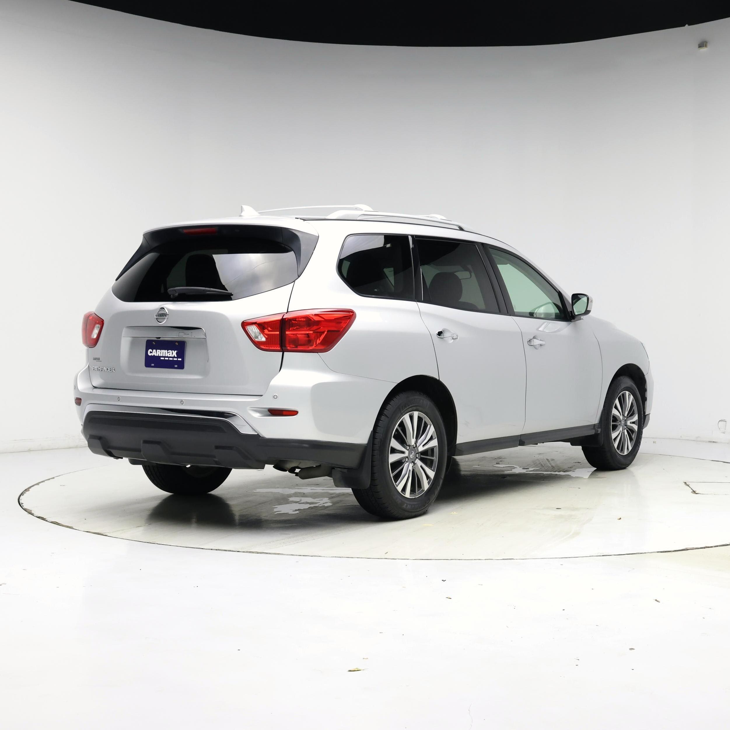 Thumbnail: 2019 Nissan Pathfinder - 8