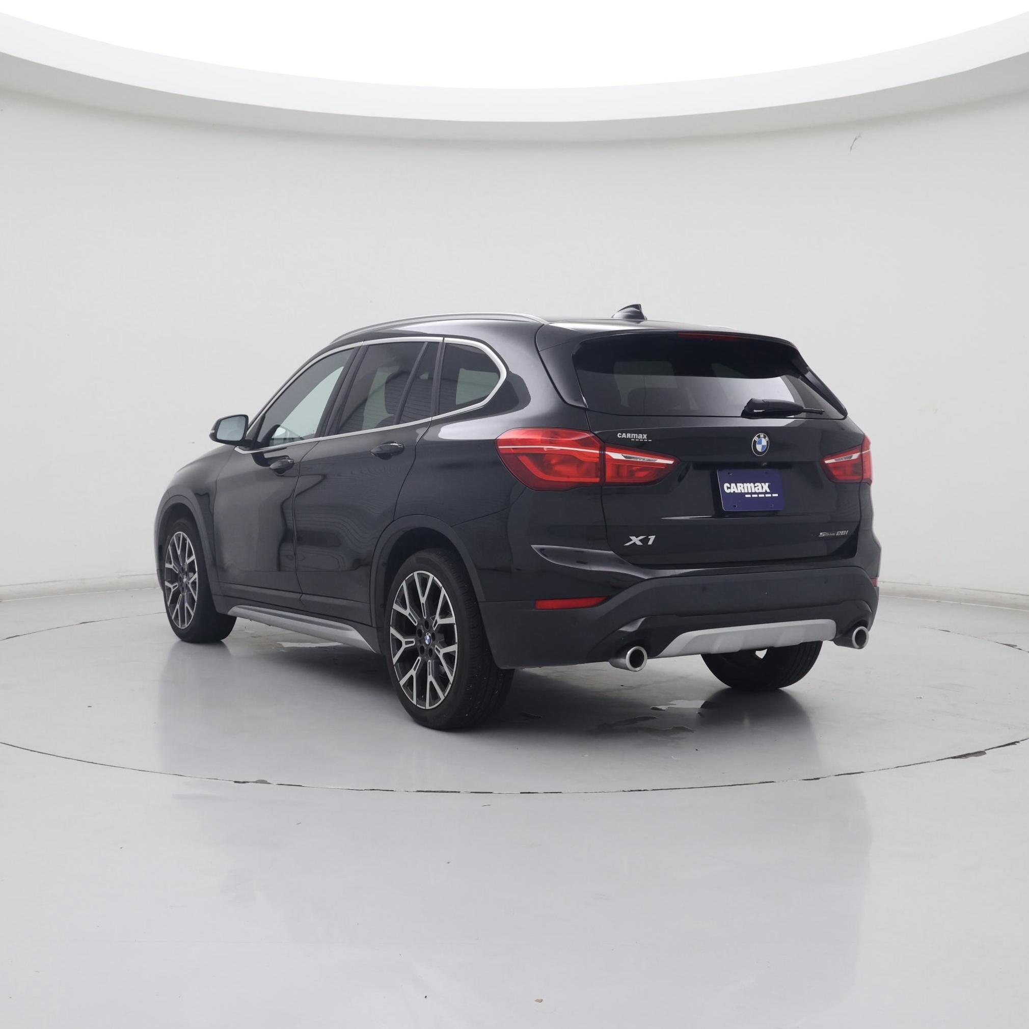Thumbnail: 2022 BMW X1 - 2