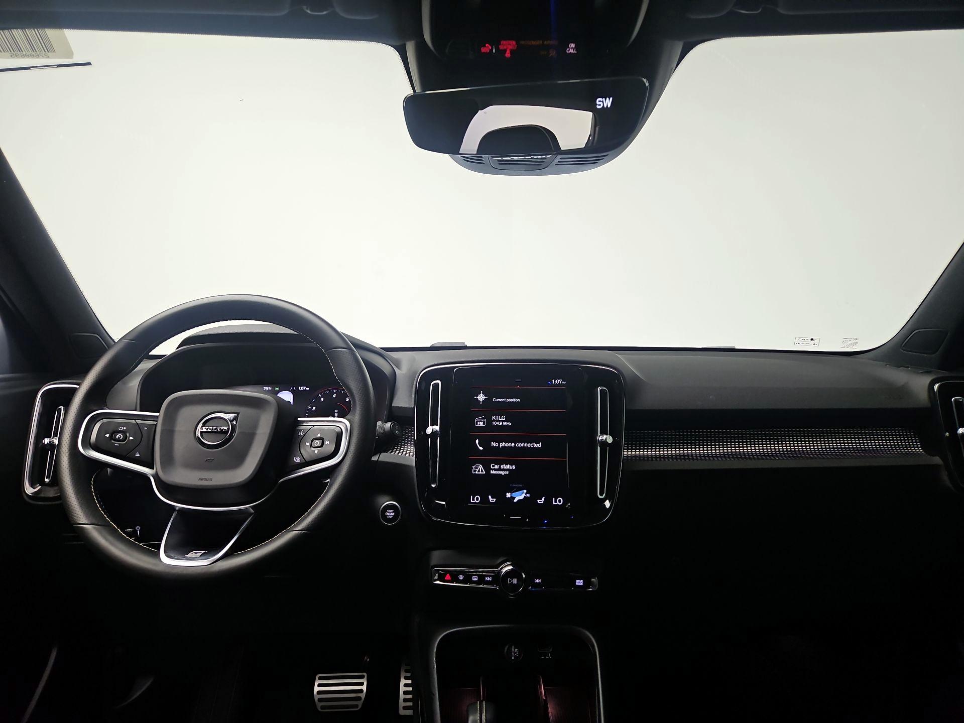 Thumbnail: 2020 Volvo XC40 - 9