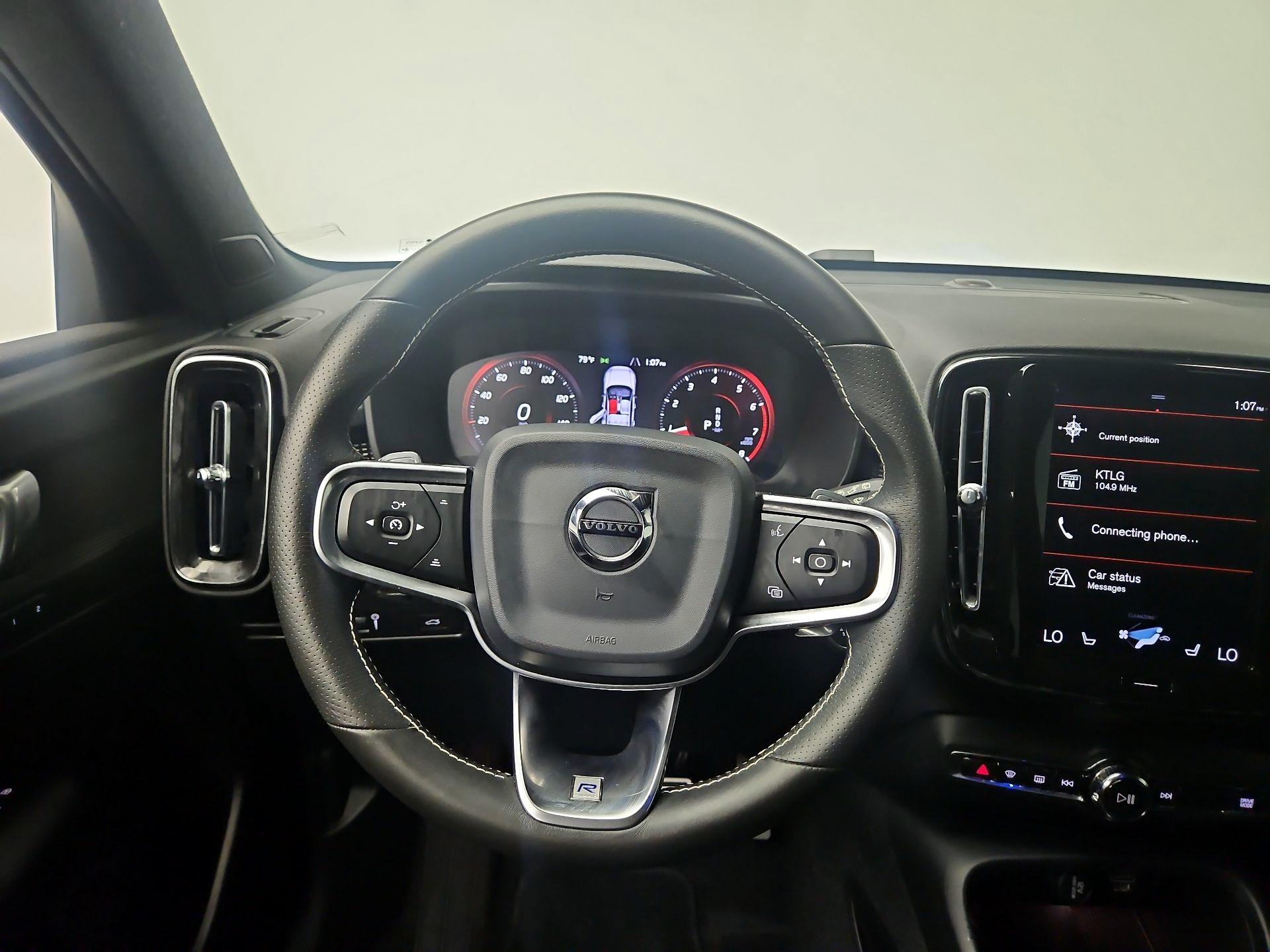 Thumbnail: 2020 Volvo XC40 - 10