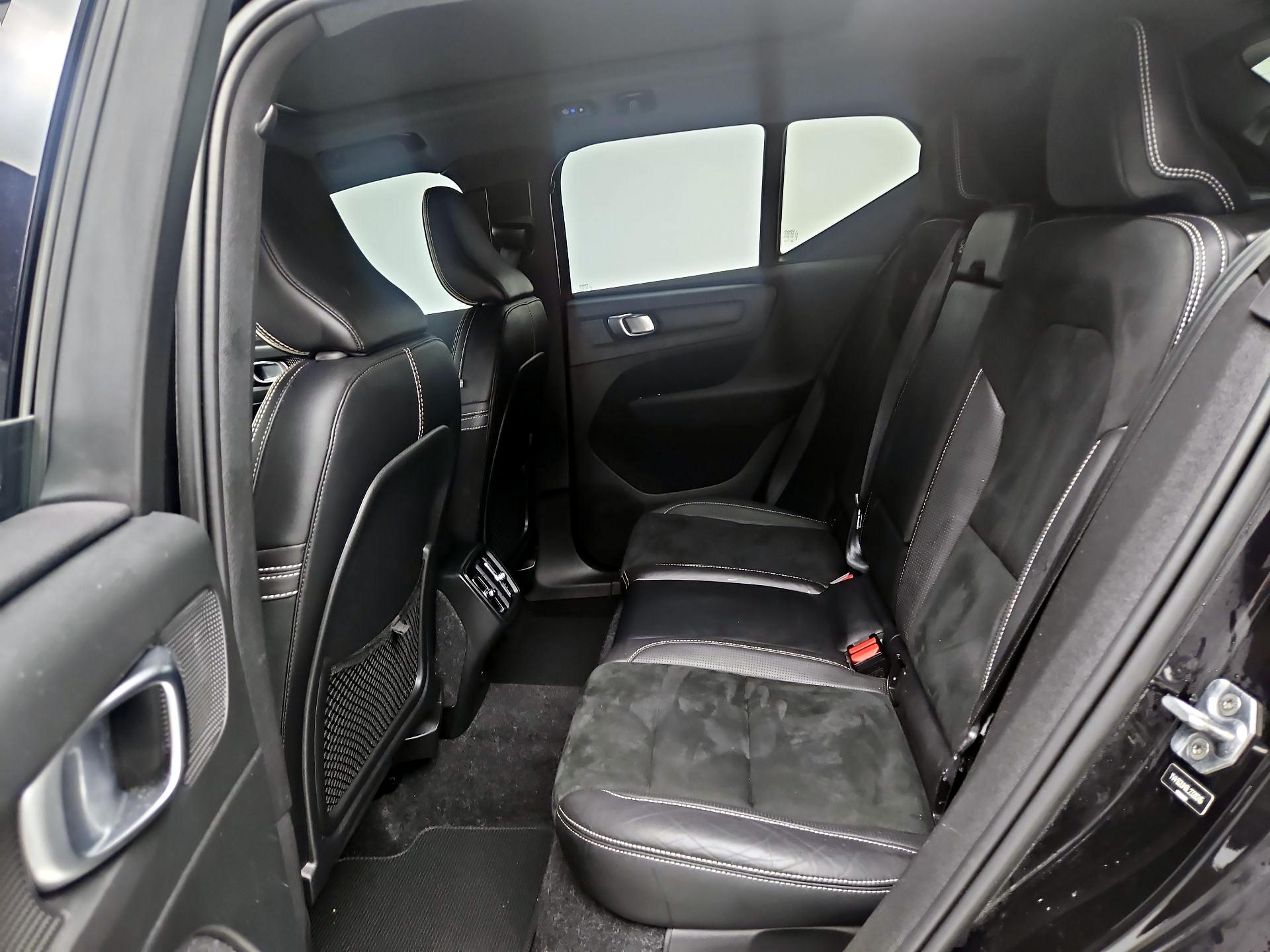 Thumbnail: 2020 Volvo XC40 - 20