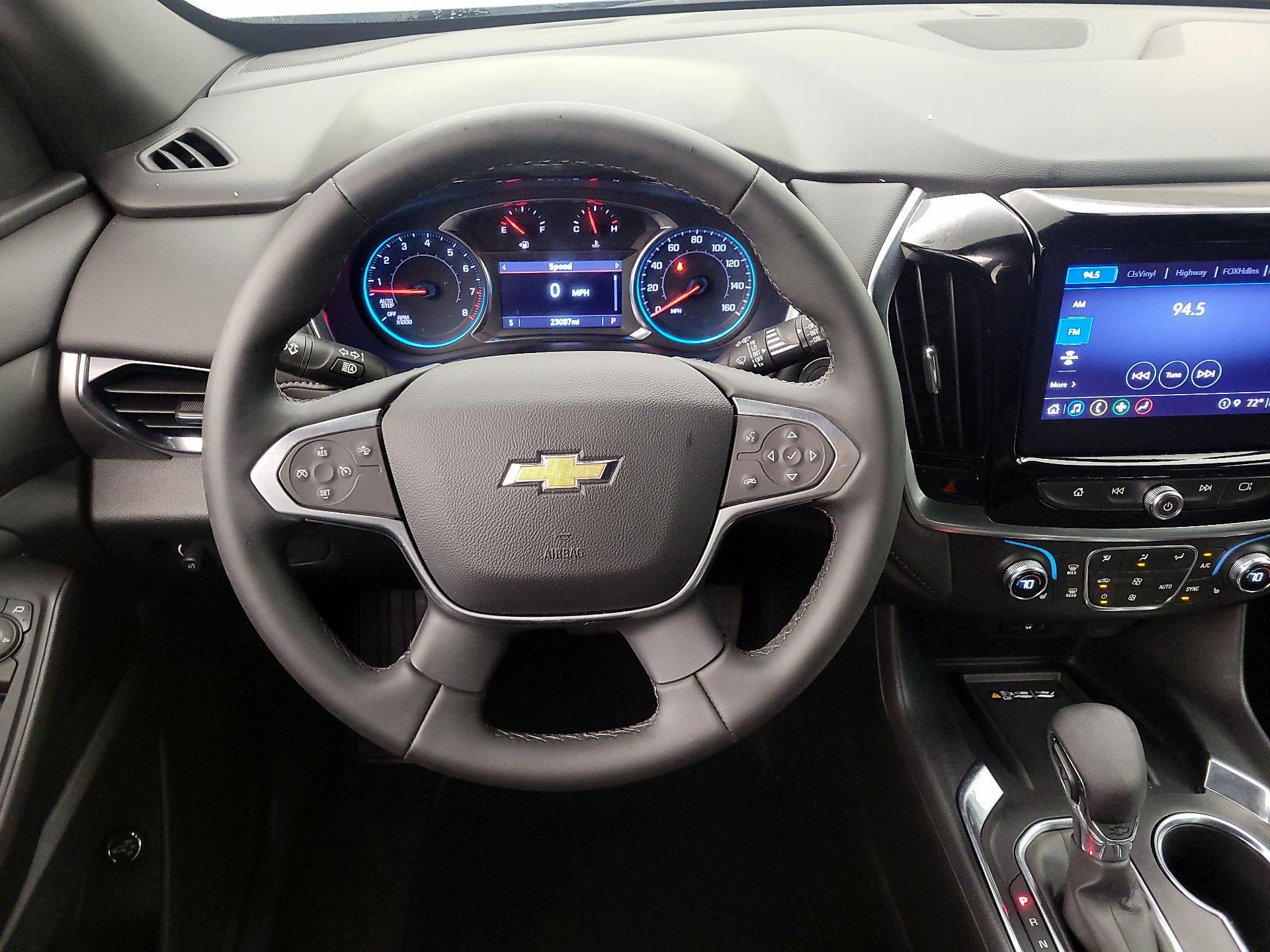 Thumbnail: 2023 Chevrolet Traverse - 10